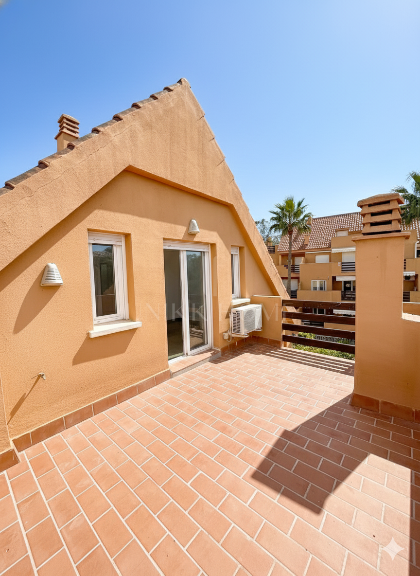 Spacious Duplex Penthouse with Panoramic Sea Views in Bahia de Casares