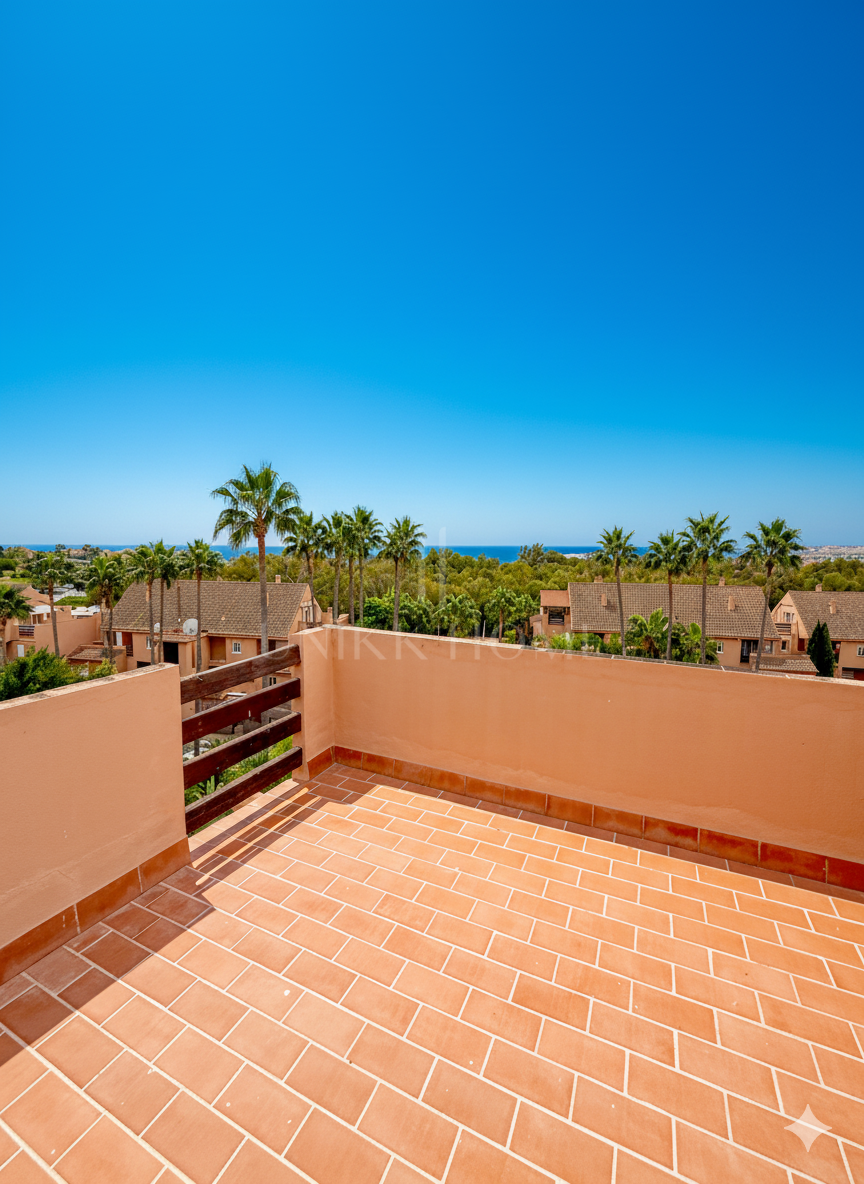 Spacious Duplex Penthouse with Panoramic Sea Views in Bahia de Casares