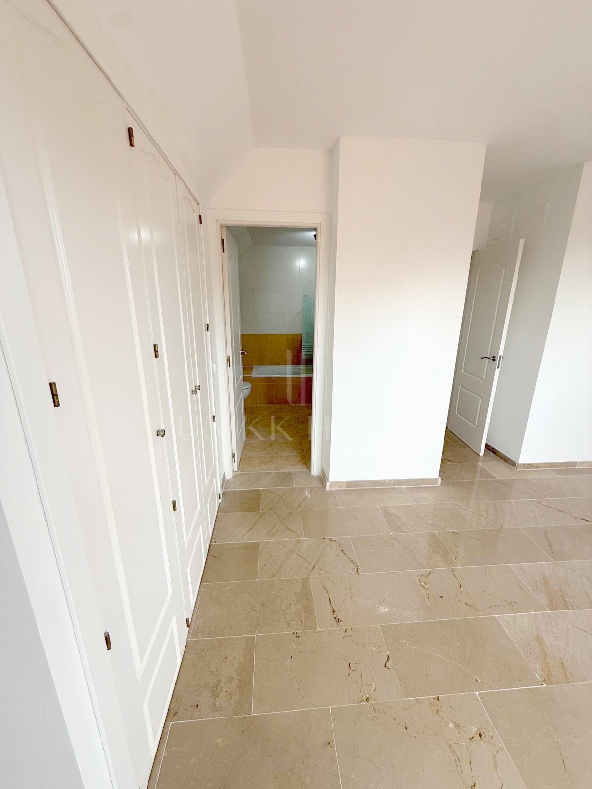 Spacious Duplex Penthouse with Panoramic Sea Views in Bahia de Casares