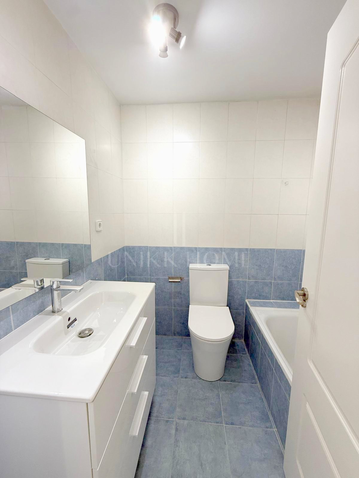 Spacious Duplex Penthouse with Panoramic Sea Views in Bahia de Casares