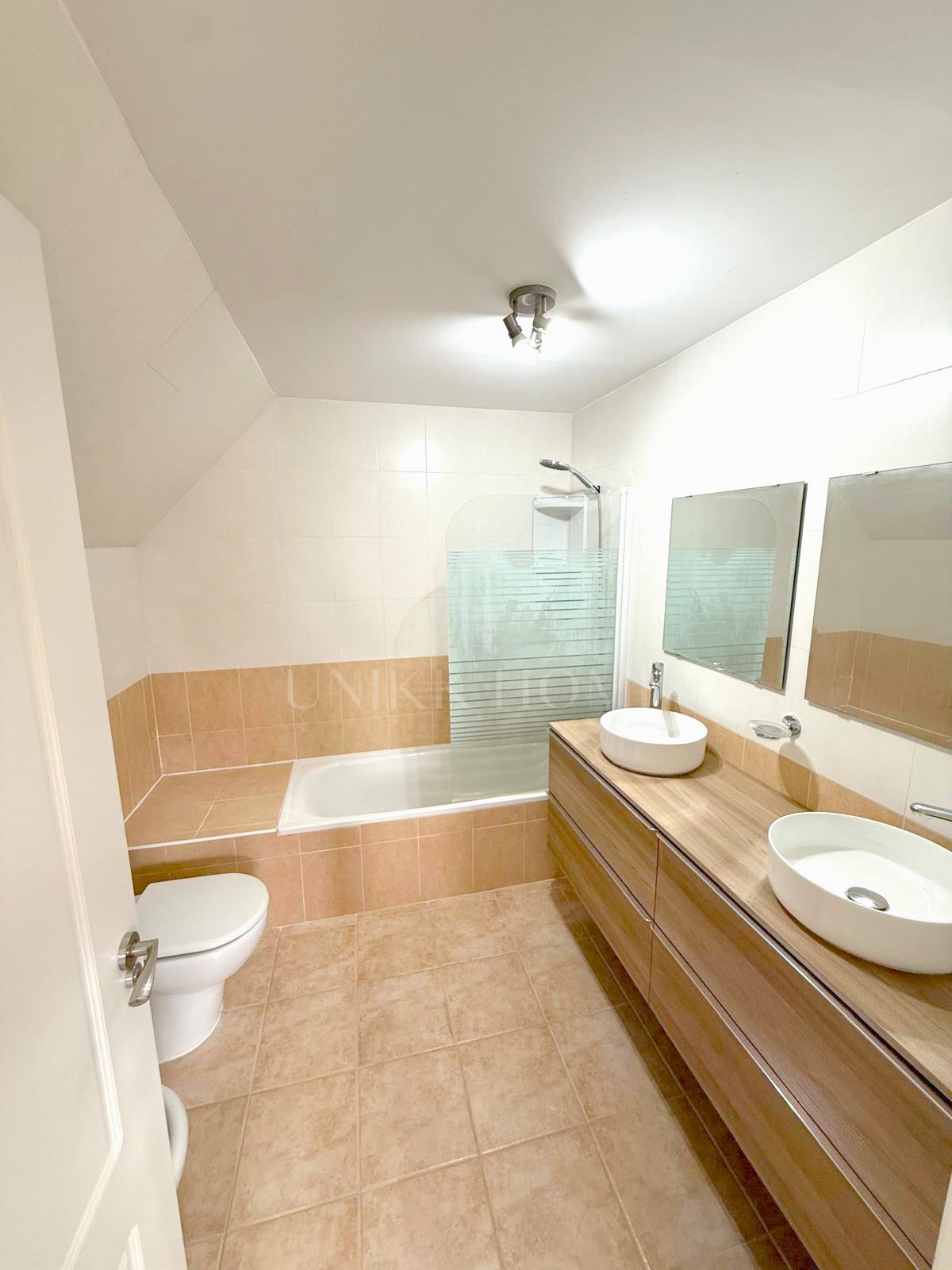 Spacious Duplex Penthouse with Panoramic Sea Views in Bahia de Casares