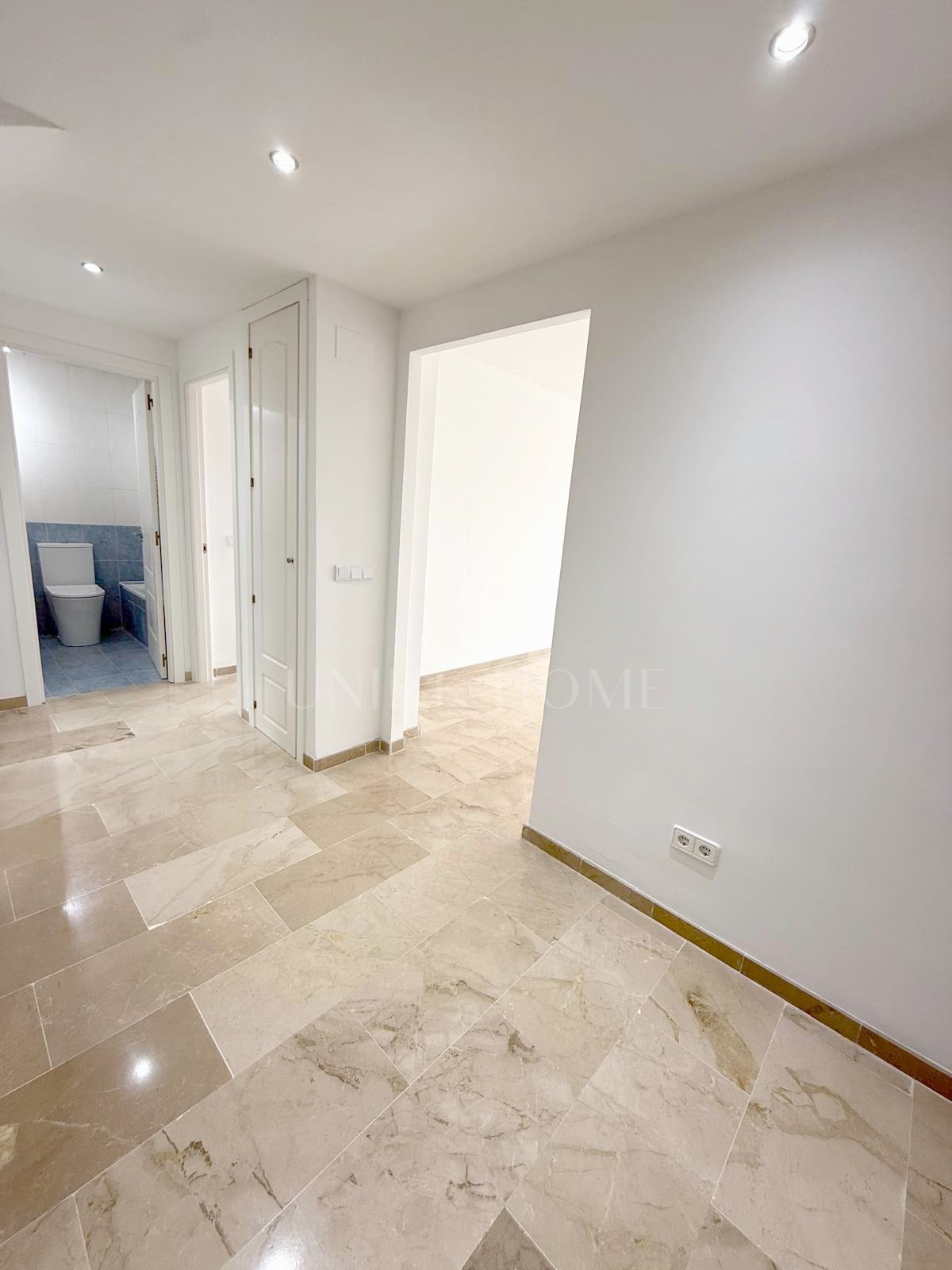 Spacious Duplex Penthouse with Panoramic Sea Views in Bahia de Casares