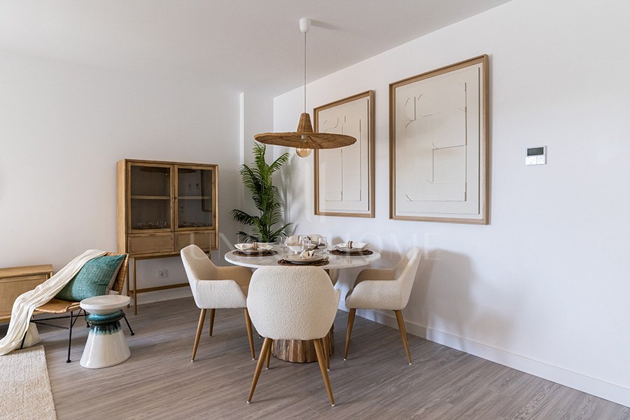APARTAMENTO DE 2 DORMITORIOS CON JARDÍN EN EL CENTRO DE ESTEPONA