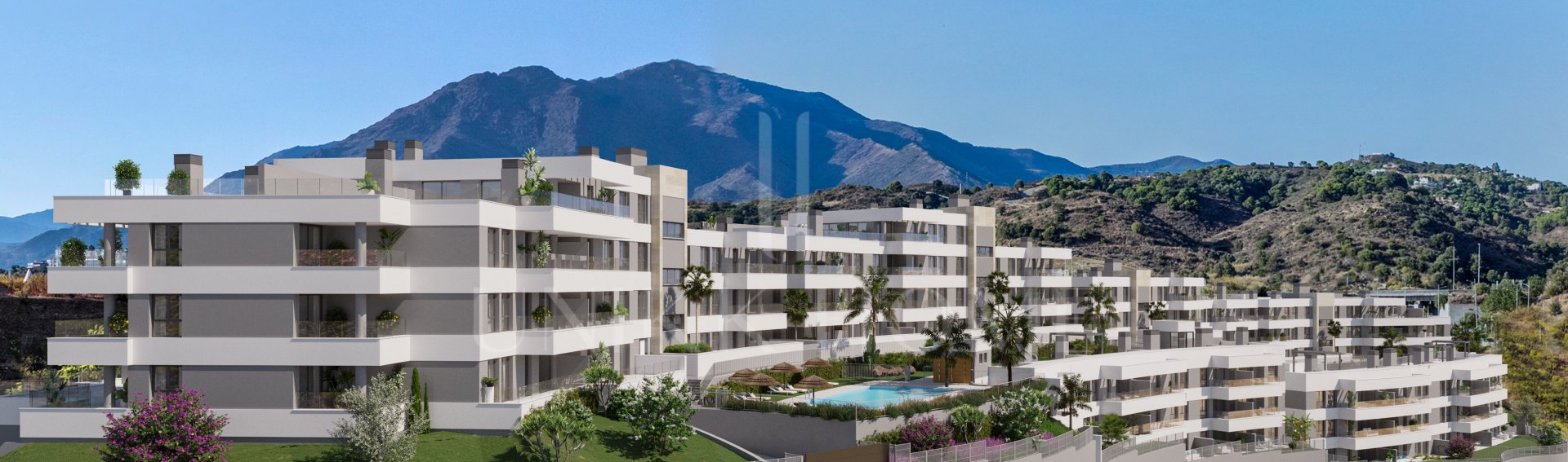 APARTAMENTO DE 2 DORMITORIOS CON JARDÍN EN EL CENTRO DE ESTEPONA
