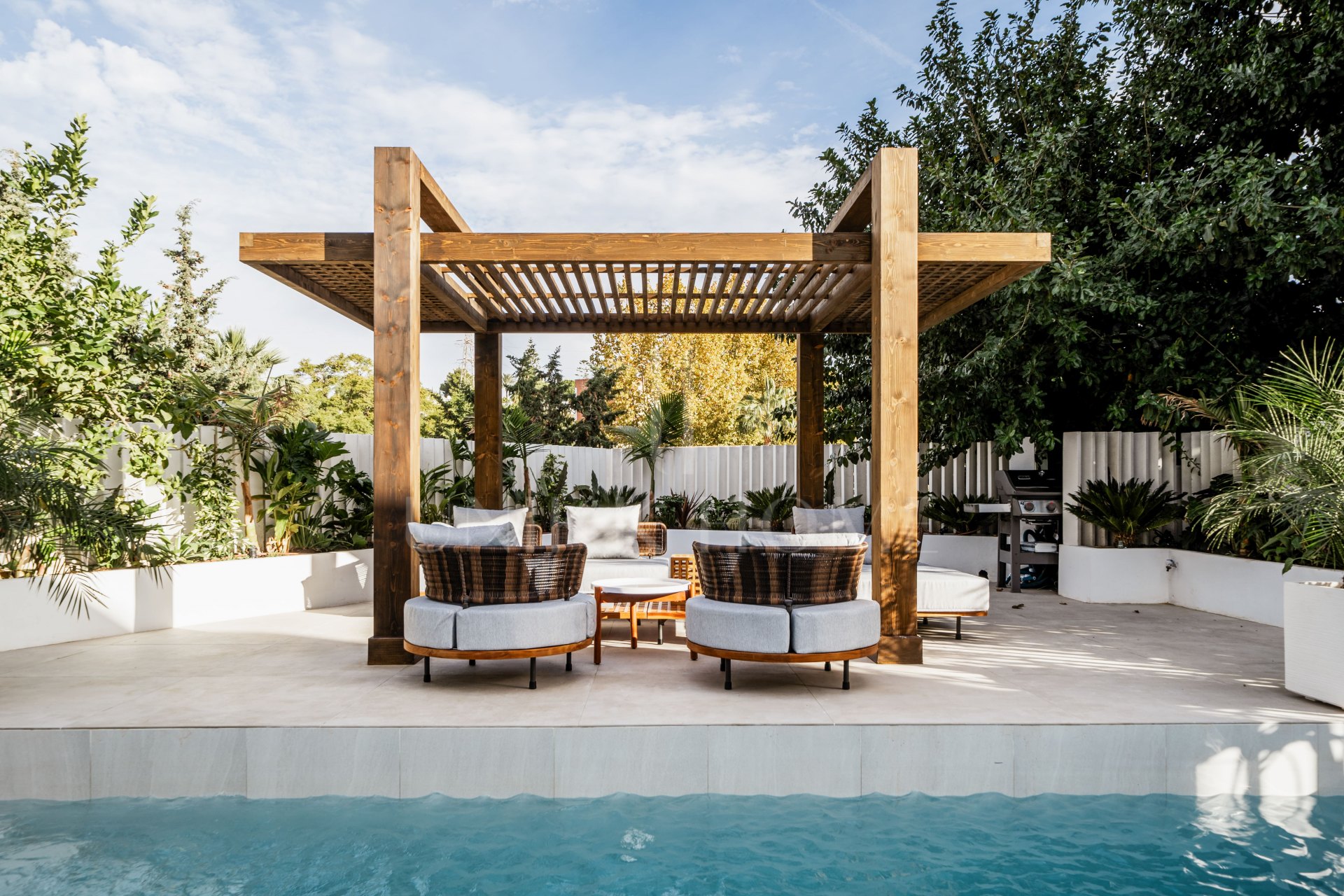 Villa elegante con sauna y gimnasio en Nueva Andalucía, Marbella