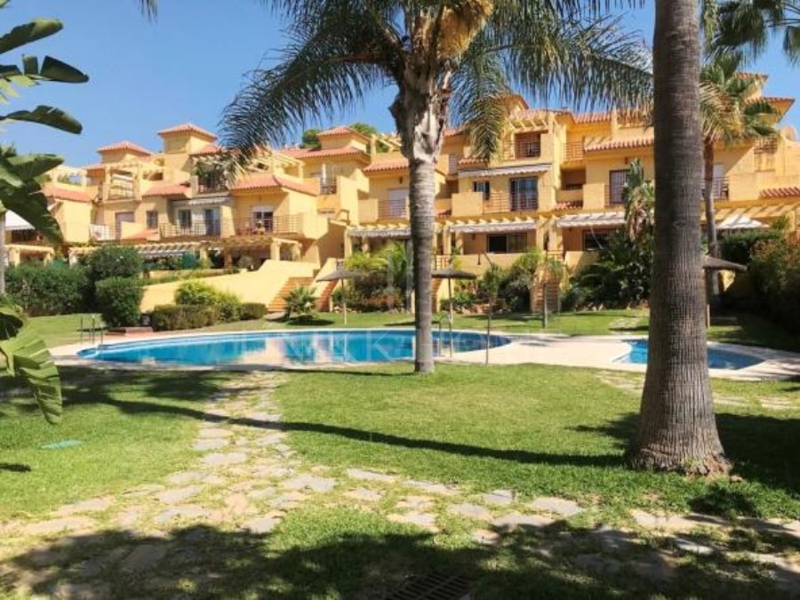 Spacious Semi Detached House close to the Beach in Sotoserena, Estepona