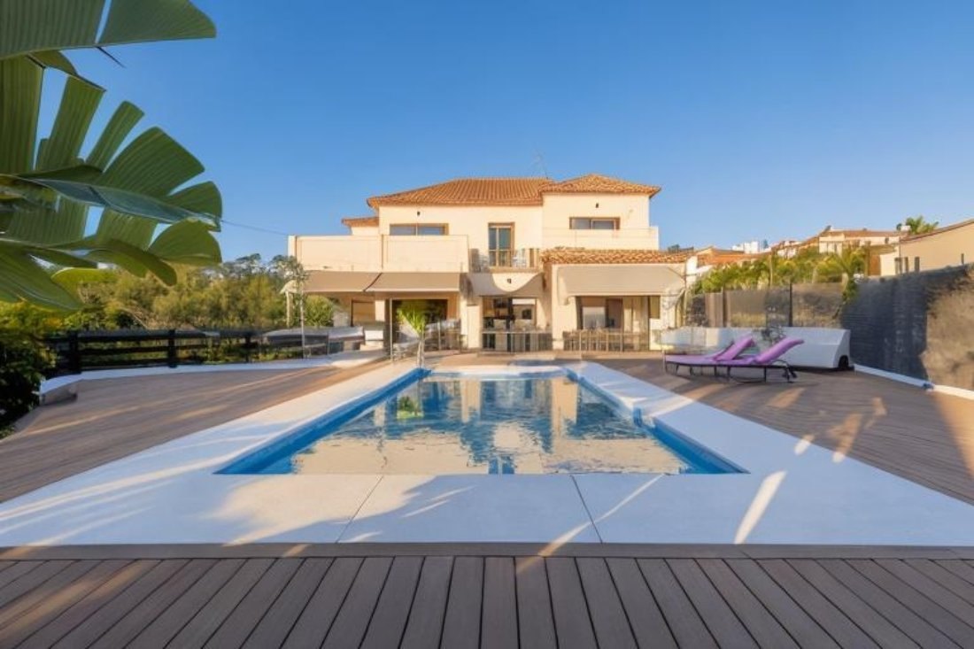 CHARMING 4 BEDROOMS VILLA WITH SEA VIEWS IN SEGHERS