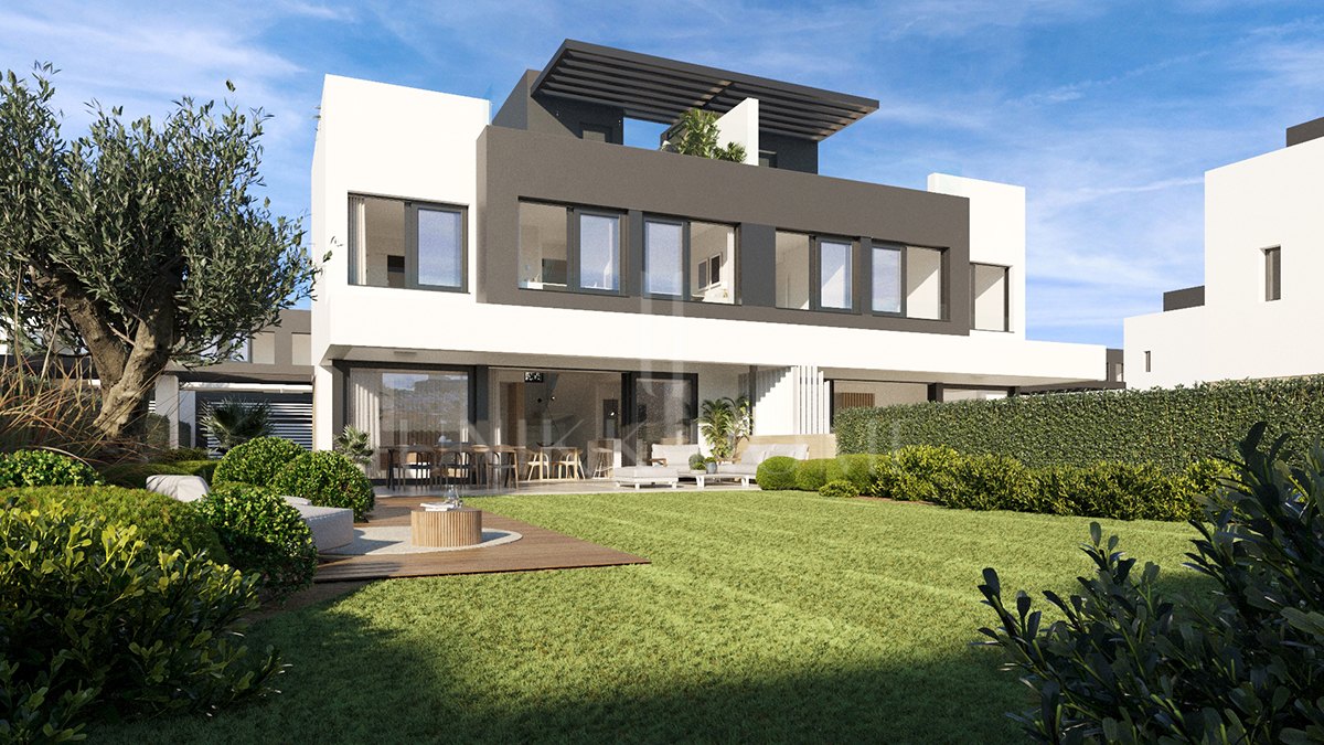 Recently built semi-detached villa with basement and private garden in Atalaya - Estepona