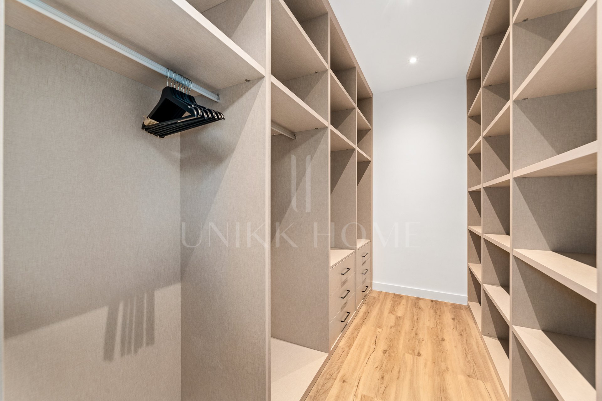 VILLA DE LUJO NUEVA A ESTRENAR EN SAN PEDRO LINDA VISTA BEACH - MARBELLA