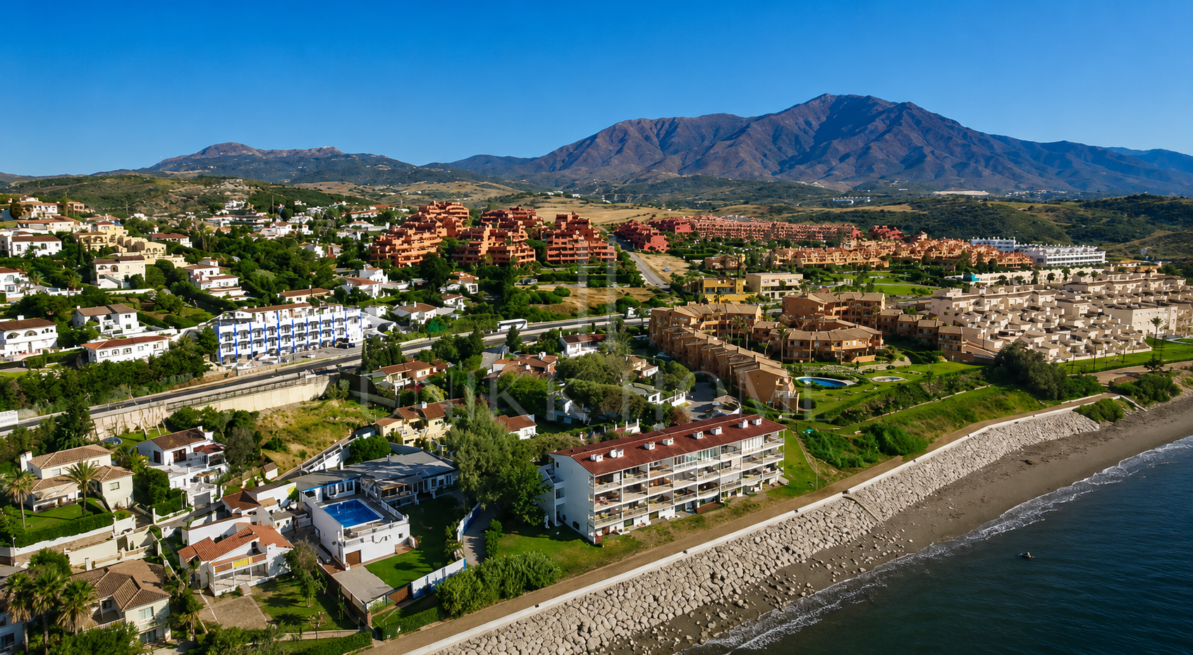 Beachfront Plot in Buenas Noches, Estepona