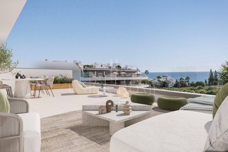 PENTHOUSE WITH SEA VIEWS AND CLOSE TO THE BEACH IN ESTEPONA WEST
