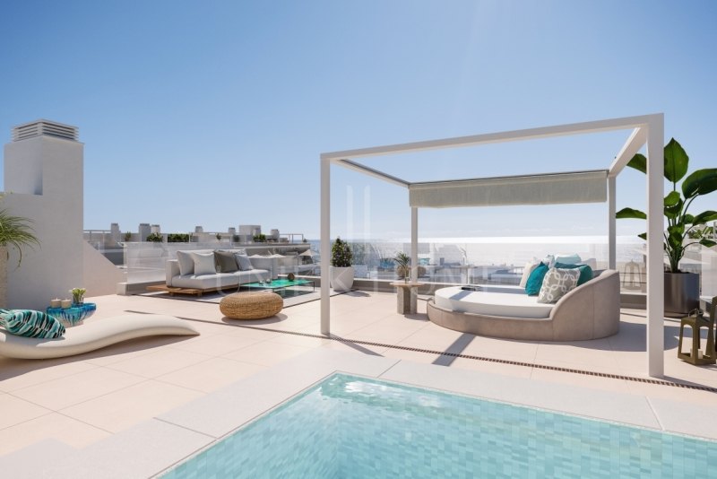 PENTHOUSE WITH SEA VIEWS AND CLOSE TO THE BEACH IN ESTEPONA WEST