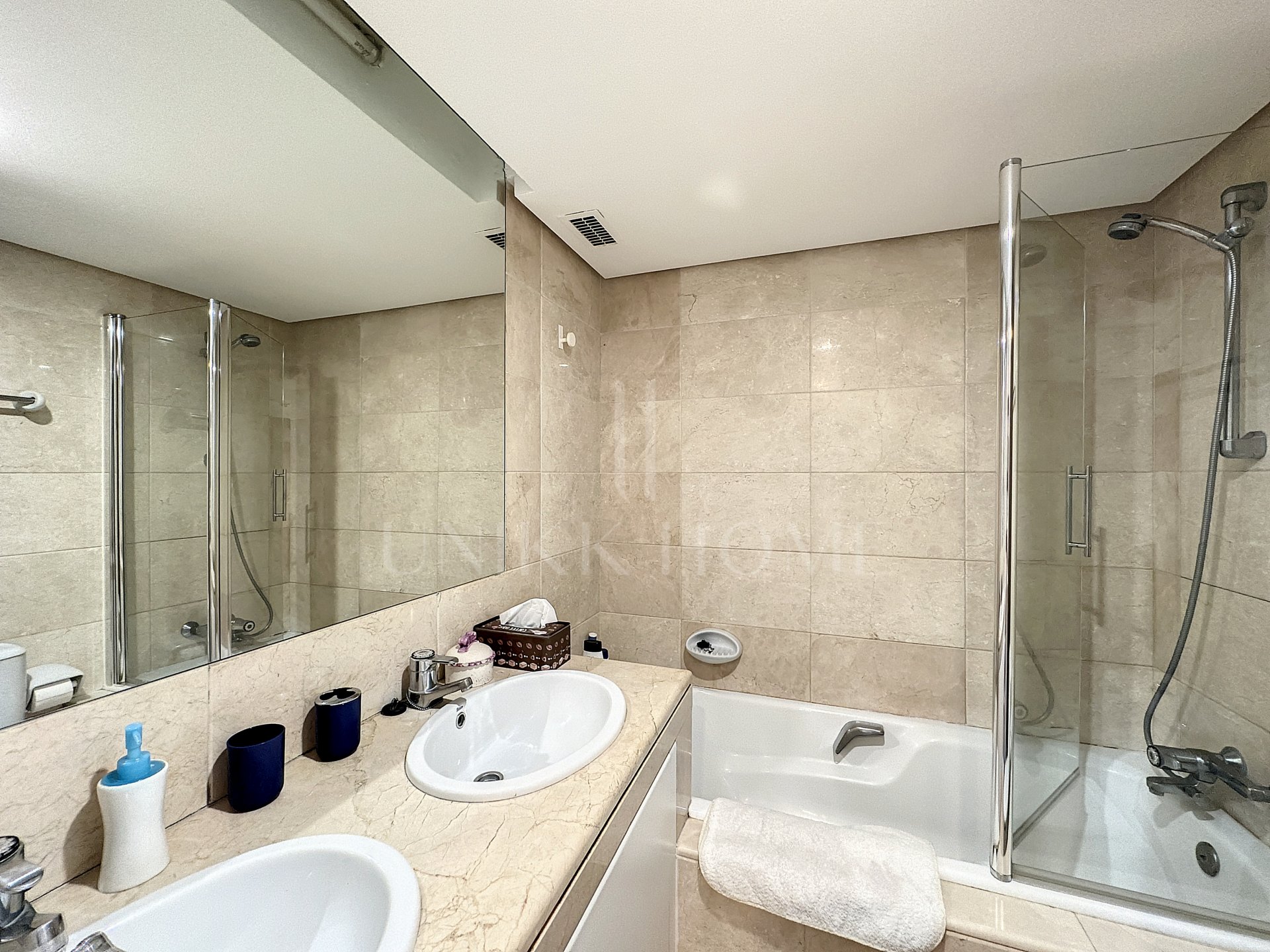 Beautiful Townhouse with Sea Views on the New Golden Mile