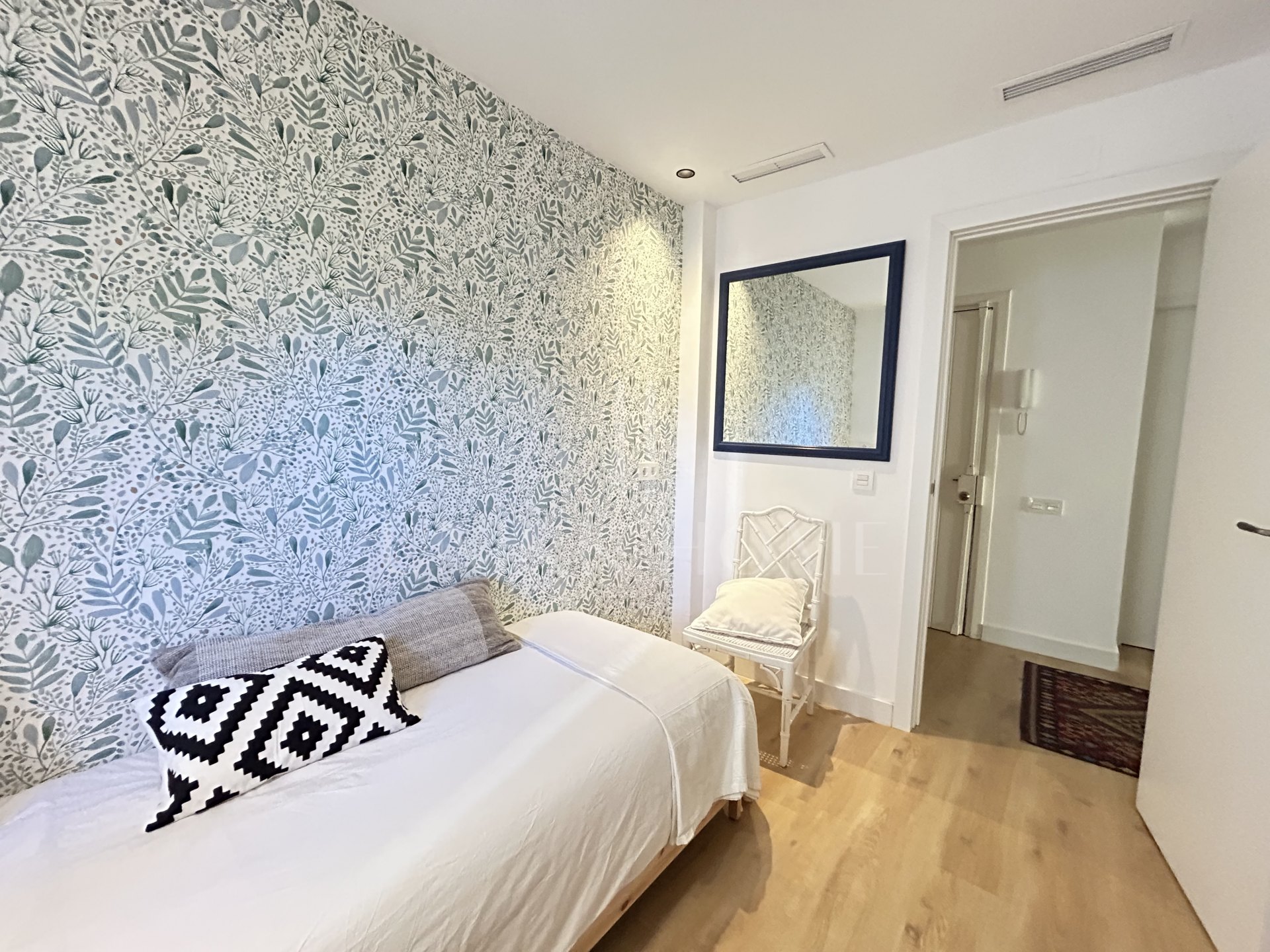 Apartamento listo para entrar en Playas del Duque !!!