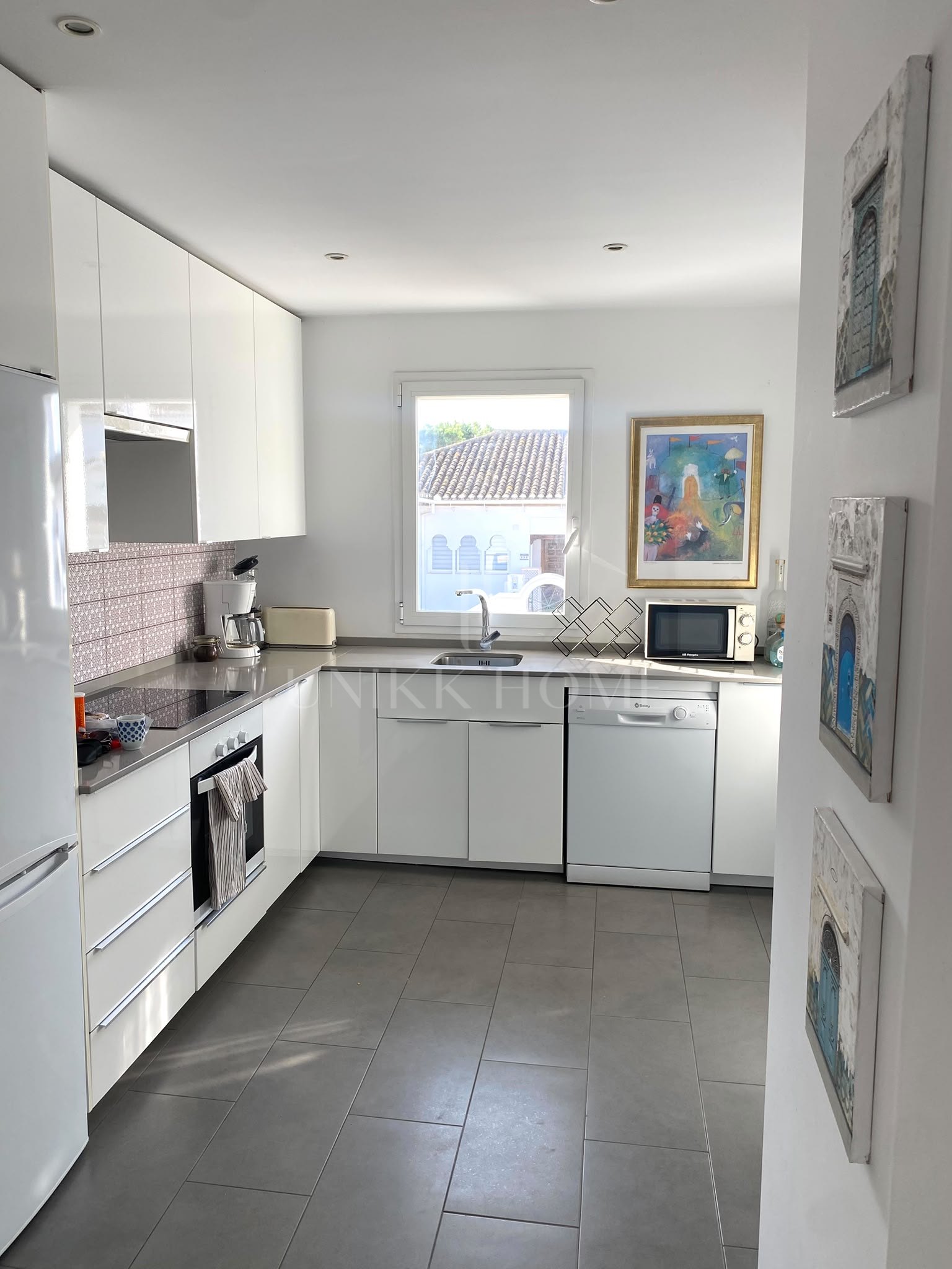 Fantastic and spacious Penthouse in the President with open views