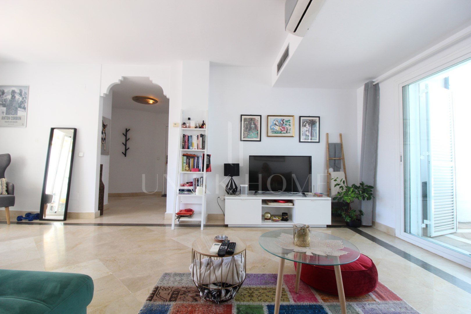 Fantastic and spacious Penthouse in the President with open views