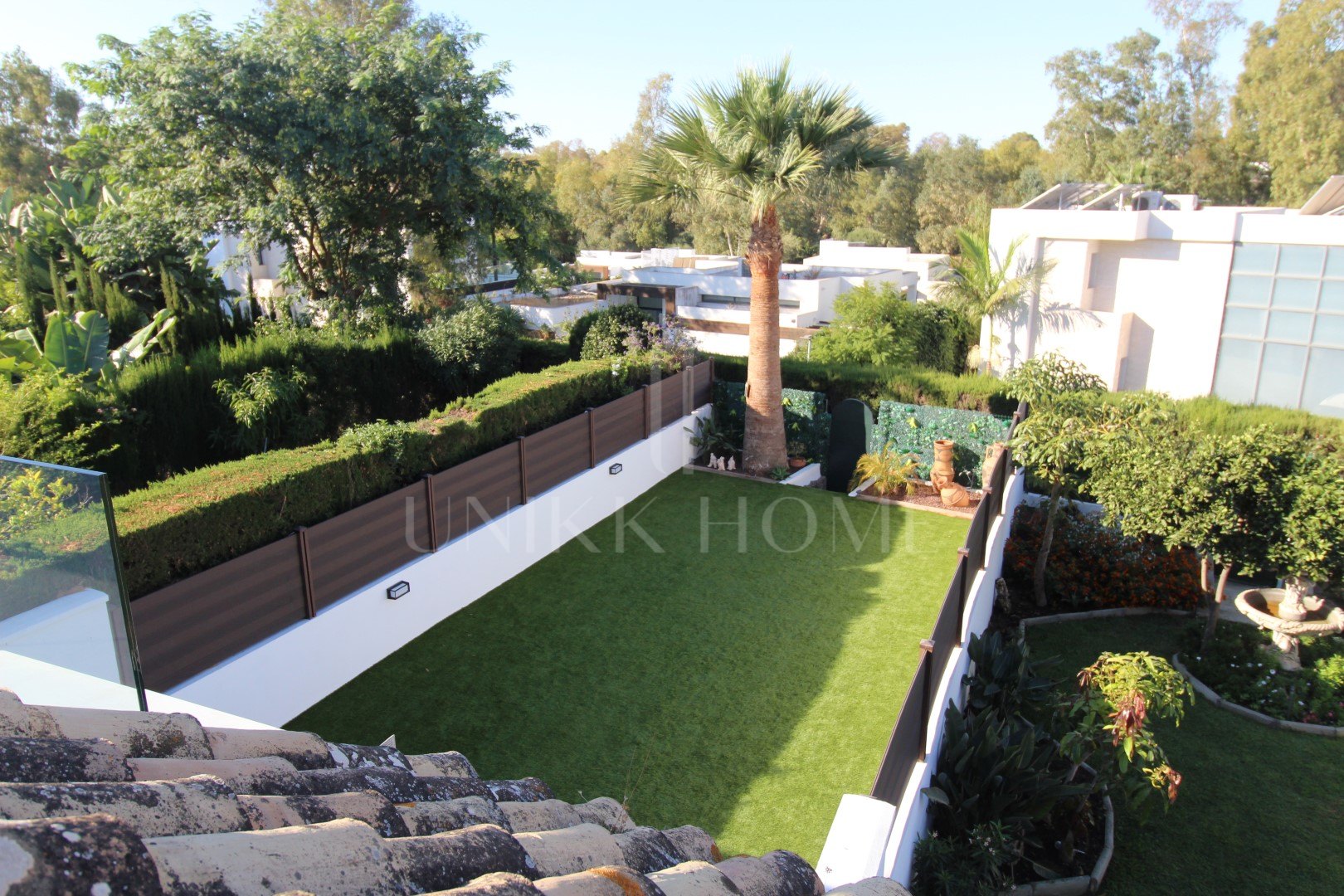 Oportunidad Adosada y con gran jardin privado en Atalaya