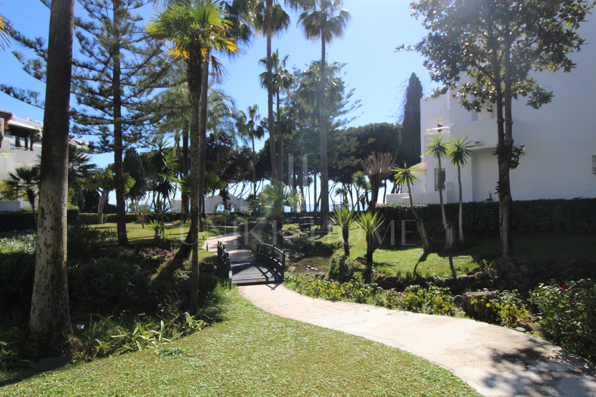 Formidable Atico duplex en el mar