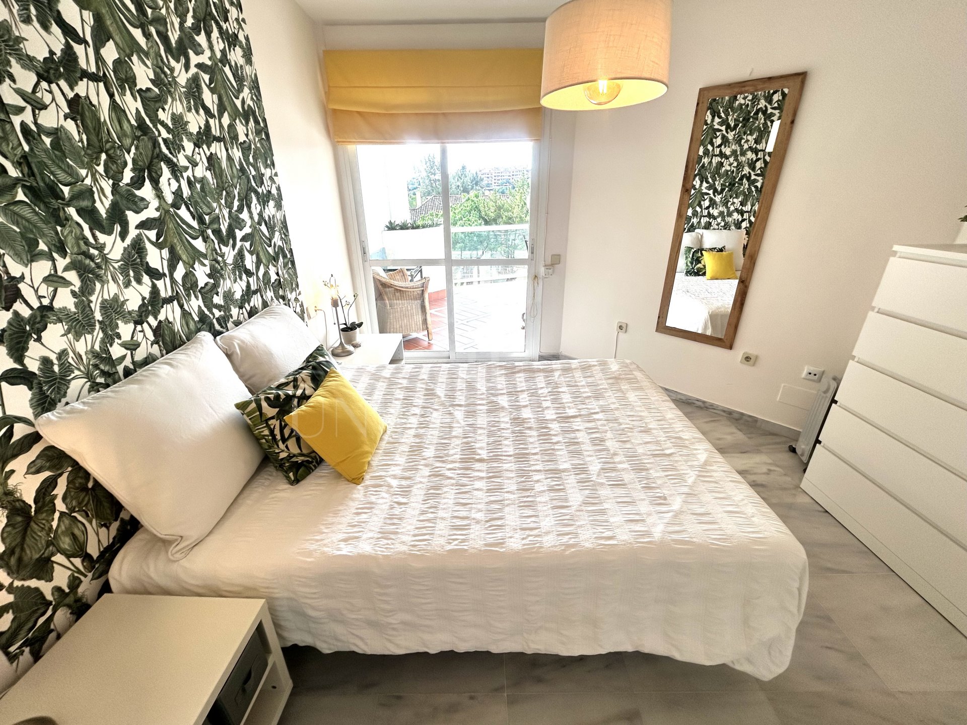 AMAZING APARTMENT WITH PRECIOUS VIEWS IN REAL RIO GOLF