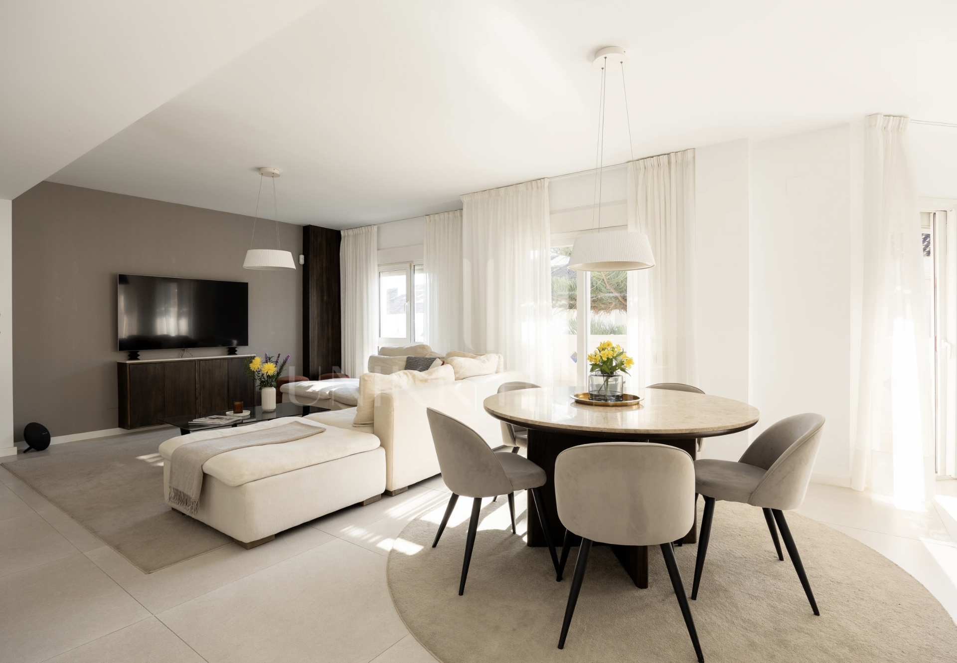 Bright and spacious penthouse duplex in San Pedro