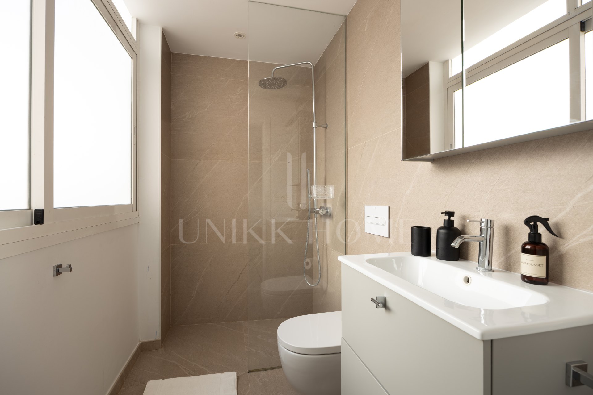 Bright and spacious penthouse duplex in San Pedro