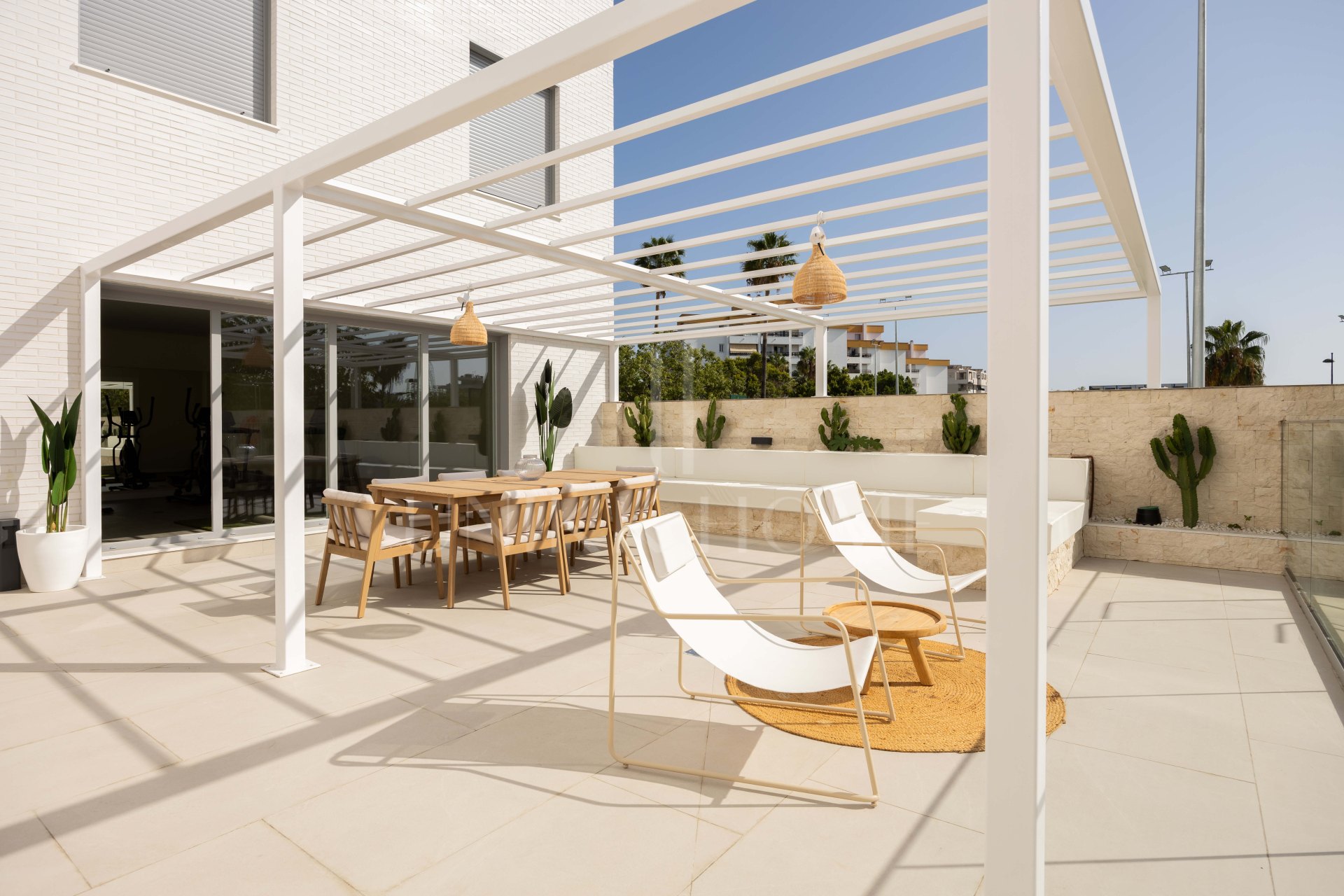 Nuevo ático, construido en 2026 y vendido sin muebles en el corazón de La Campana