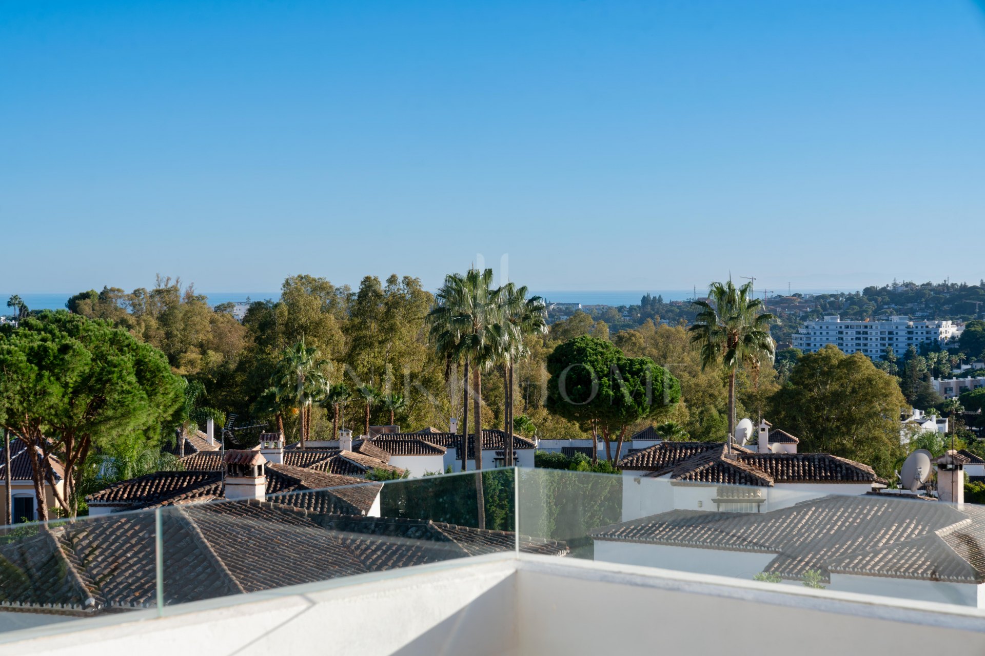 Elegant duplex penthouse in Aloha, Marbella with 3 bedrooms