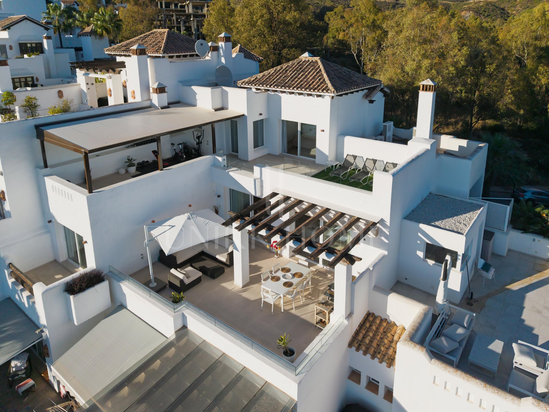 Elegant duplex penthouse in Aloha, Marbella with 3 bedrooms