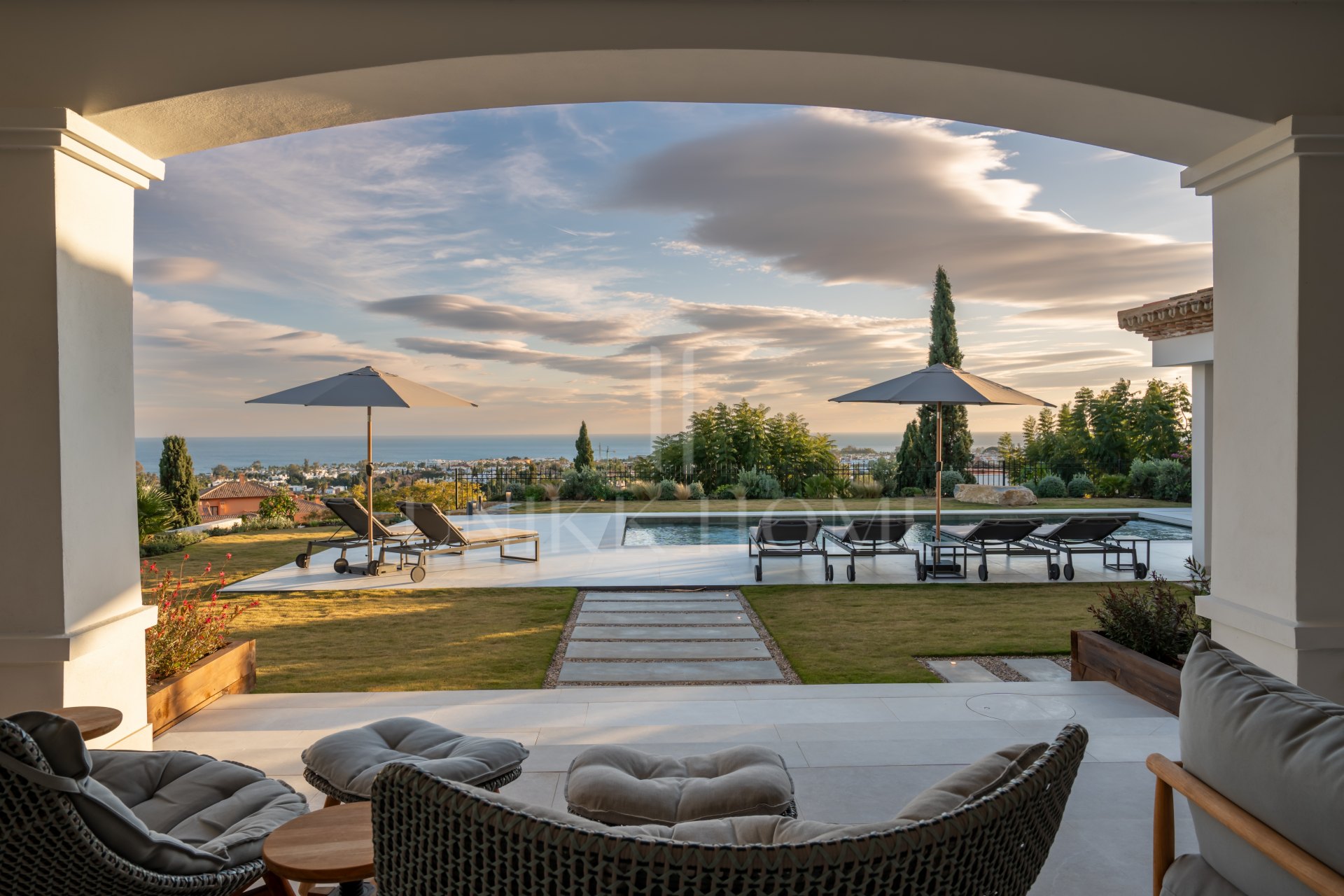 Exquisite Modern Andalusian Masterpiece with Panoramic Sea Views – Los Flamingos, Benahavís