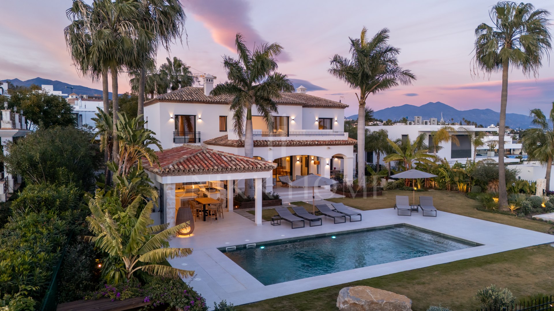 Exquisite Modern Andalusian Masterpiece with Panoramic Sea Views – Los Flamingos, Benahavís