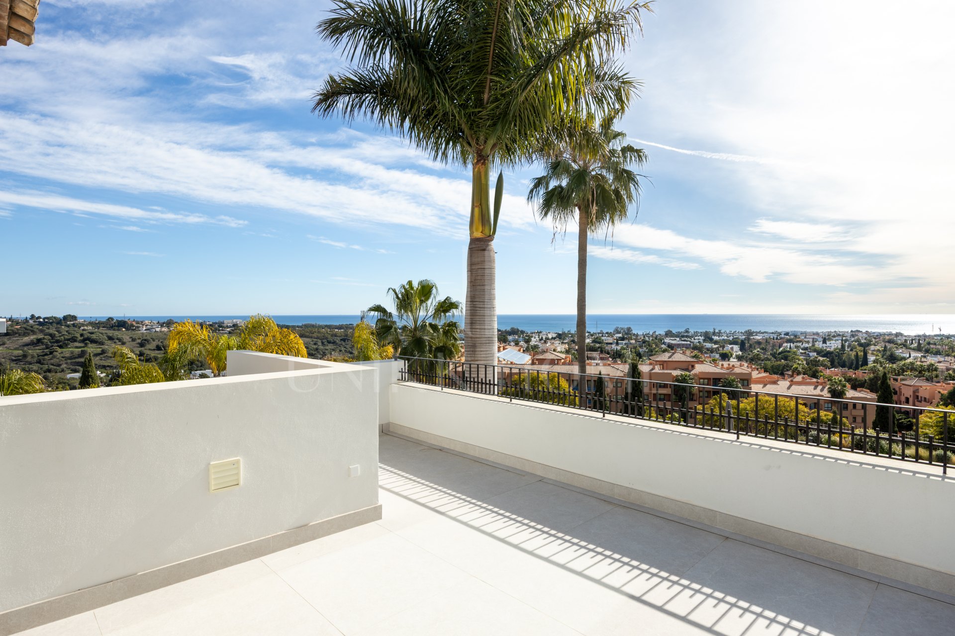 Exquisite Modern Andalusian Masterpiece with Panoramic Sea Views – Los Flamingos, Benahavís