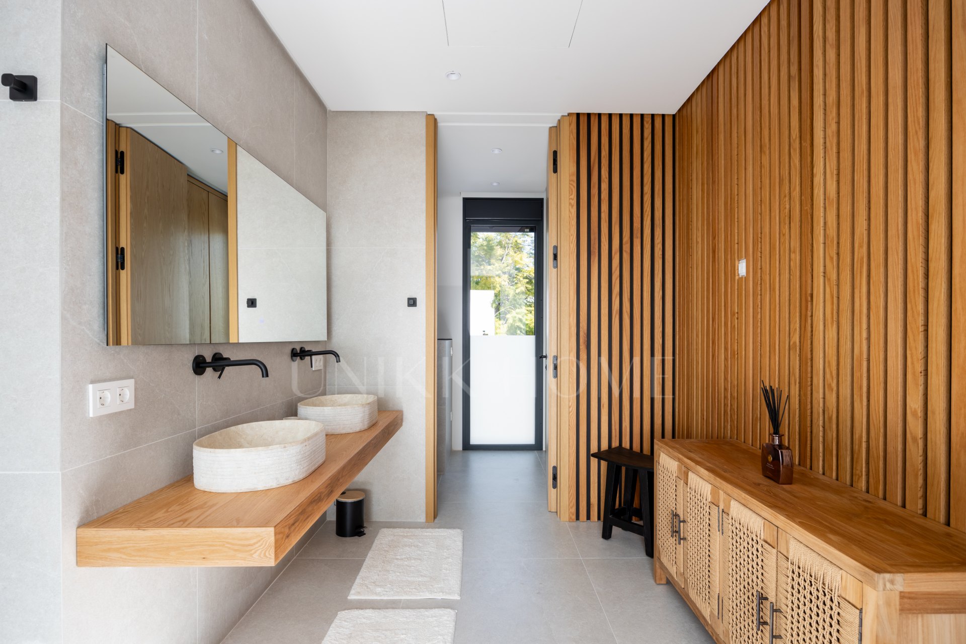 Exquisite Modern Andalusian Masterpiece with Panoramic Sea Views – Los Flamingos, Benahavís