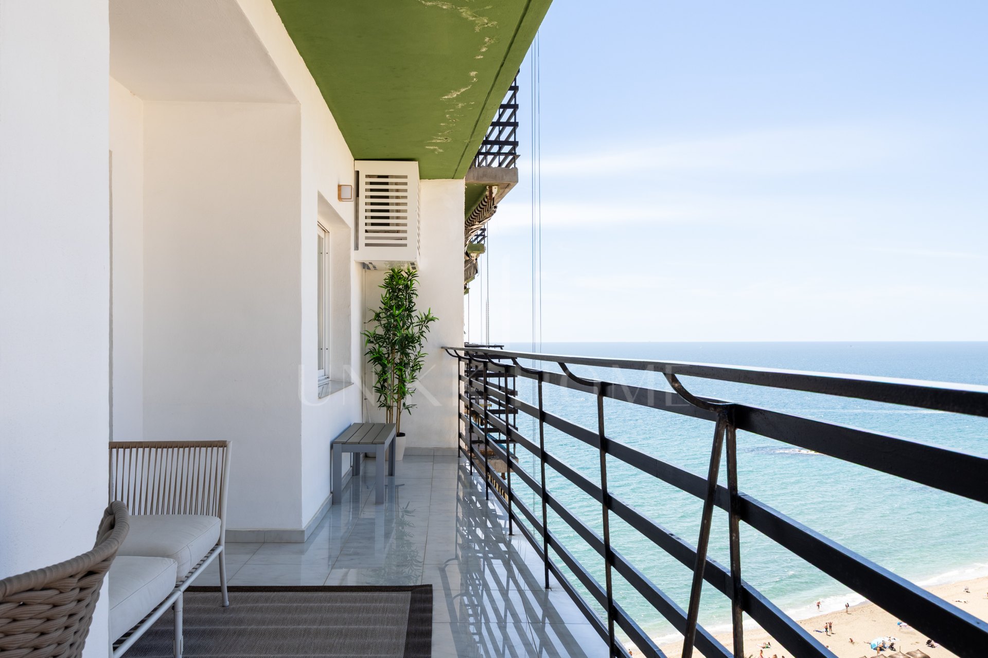 Beachfront apartment in the heart of Marbella