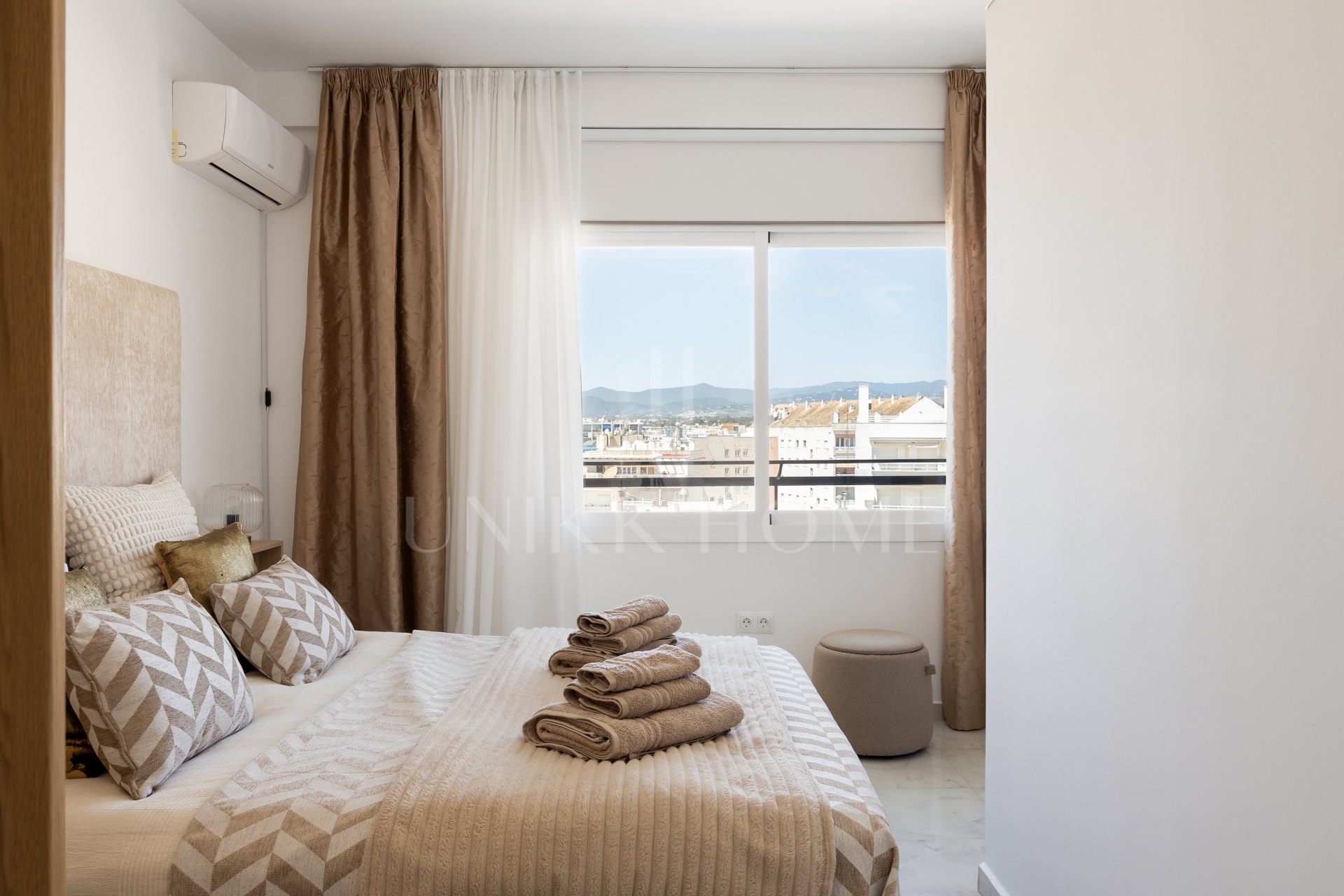 Beachfront apartment in the heart of Marbella
