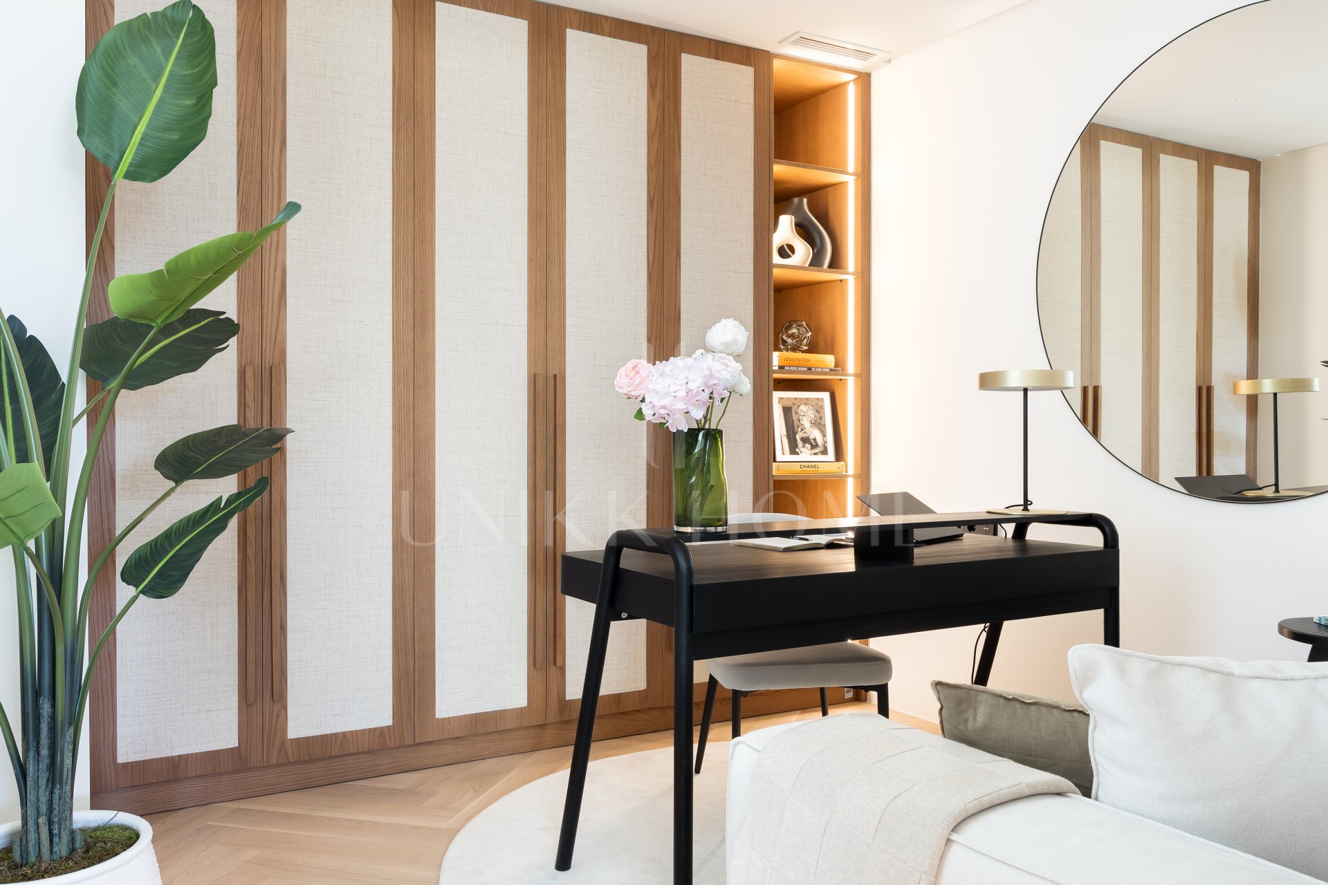 Luxury Townhouse in El Herrojo, Benahavís with 4 bedrooms