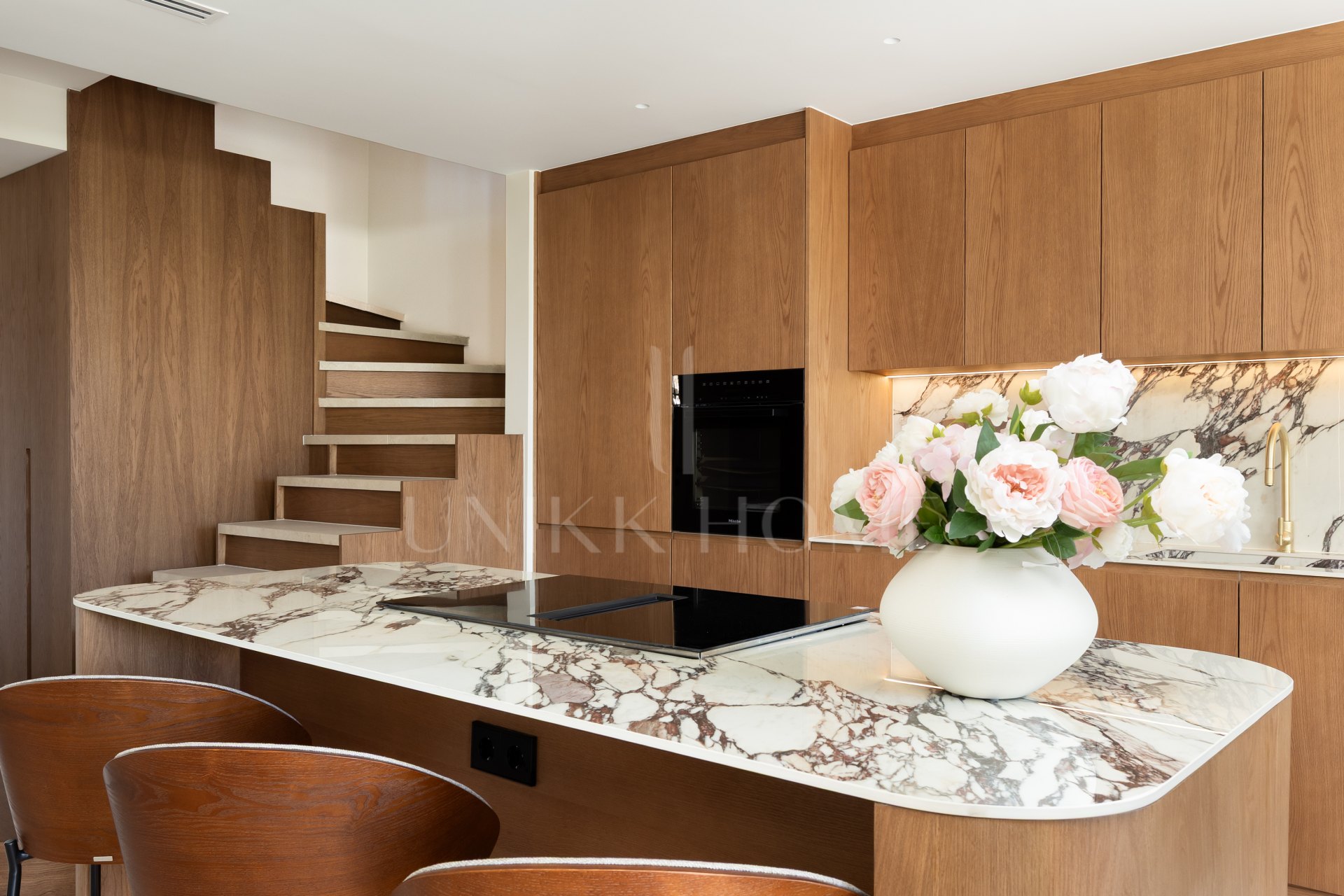 Luxury Townhouse in El Herrojo, Benahavís with 4 bedrooms