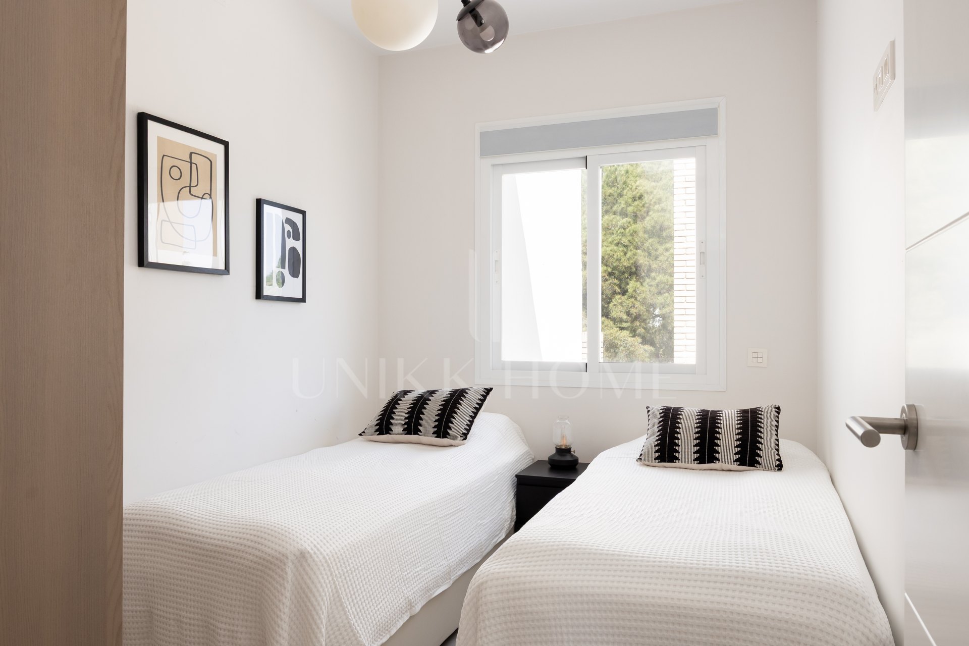 Encantador y privado apartamento dúplex situado en el corazón del prestigioso Valle del Golf de Nueva Andalucía