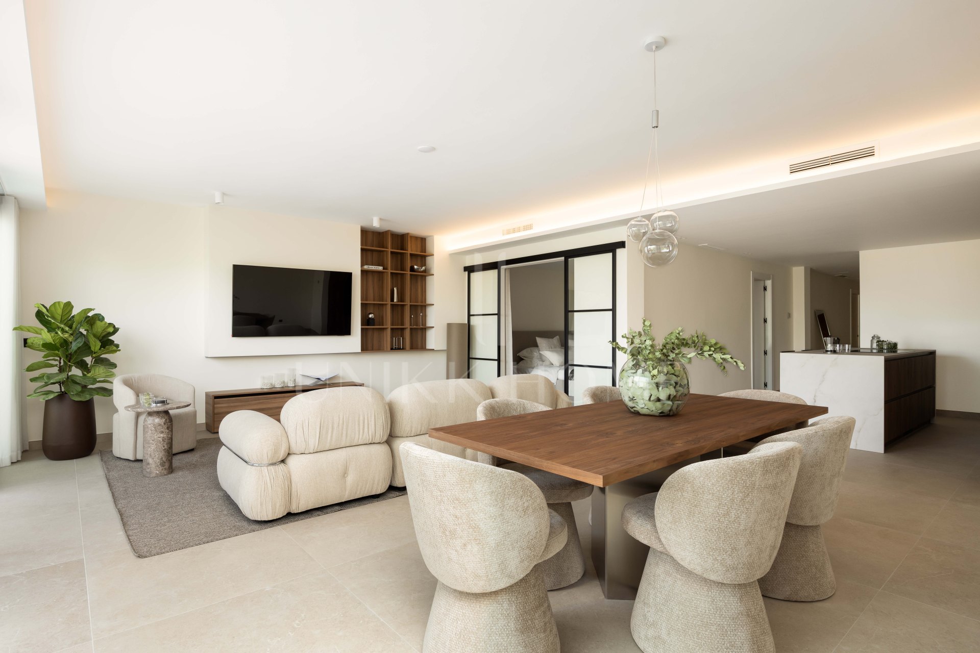 Luxury Ground Floor Apartment in Les Belvederes, Nueva Andalucía