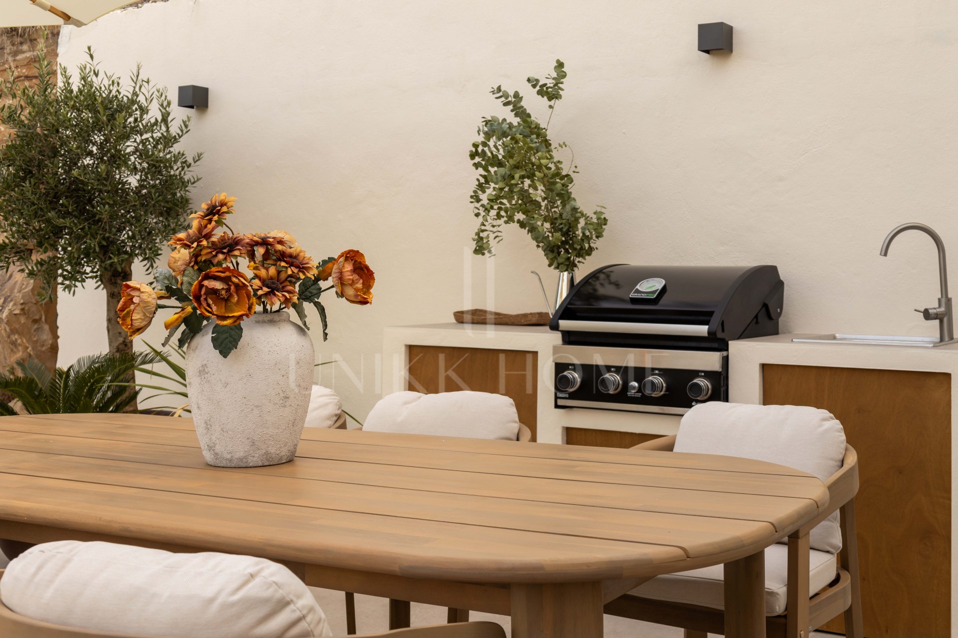 Luxury Ground Floor Apartment in Les Belvederes, Nueva Andalucía