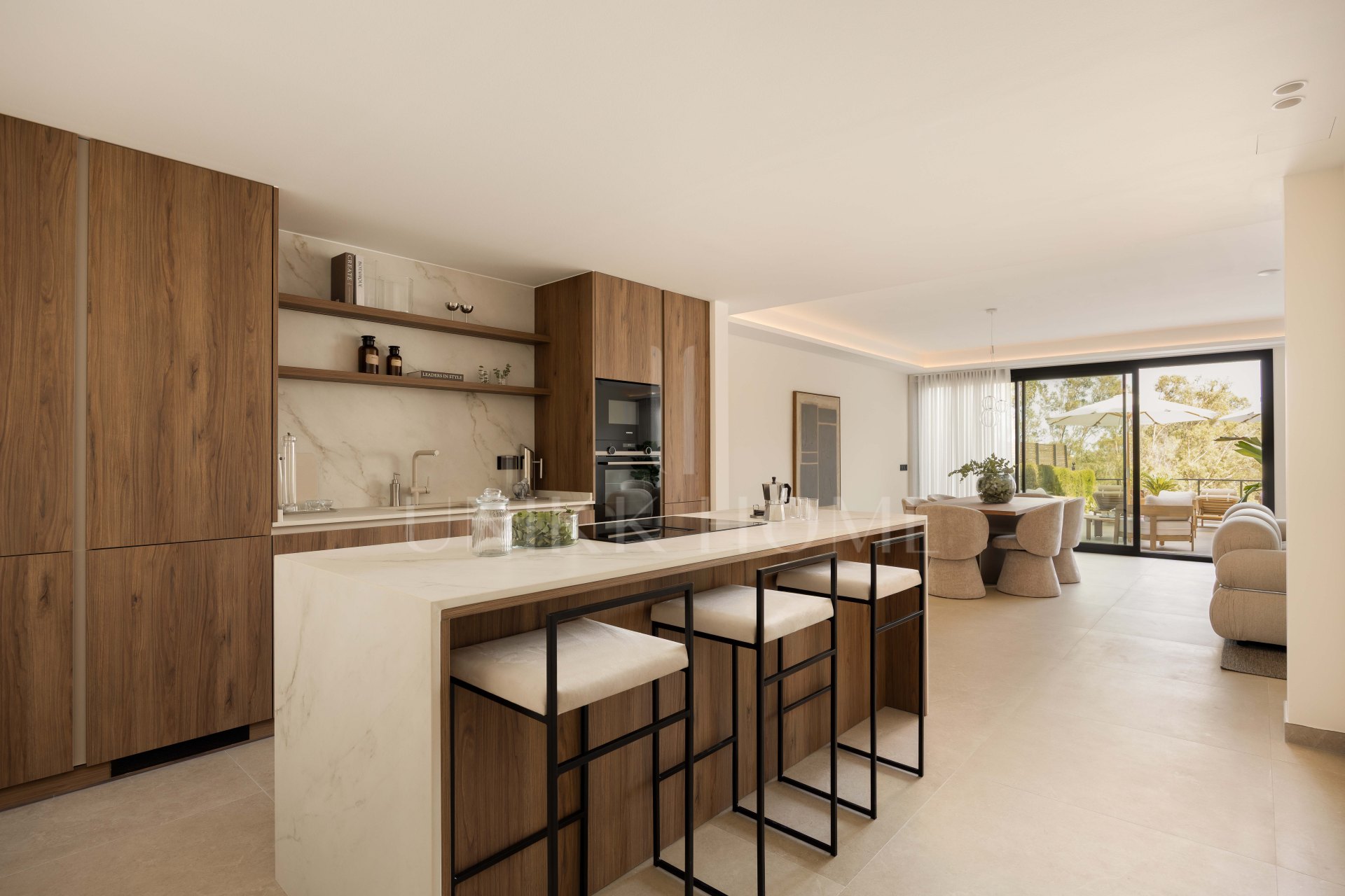 Luxury Ground Floor Apartment in Les Belvederes, Nueva Andalucía