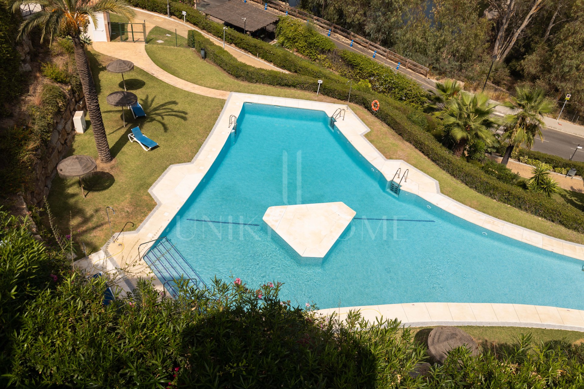 Panoramic sea, lake and La Concha views meet modern design, a private plunge pool and stylish outdoor living in Les Belvederes, Nueva Andalucia.