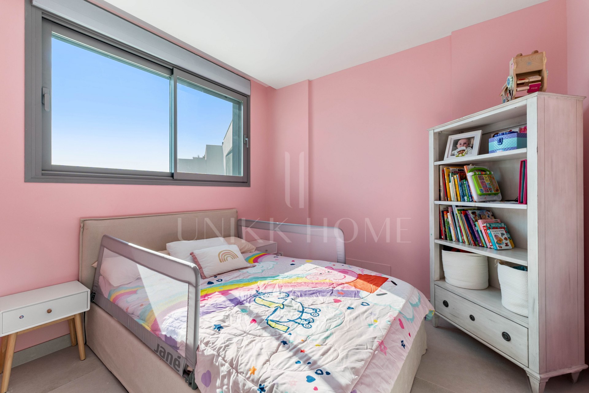 Semi-detached Villa Treetops in Guadalmina, a luxurious contemporary villa with mountain views