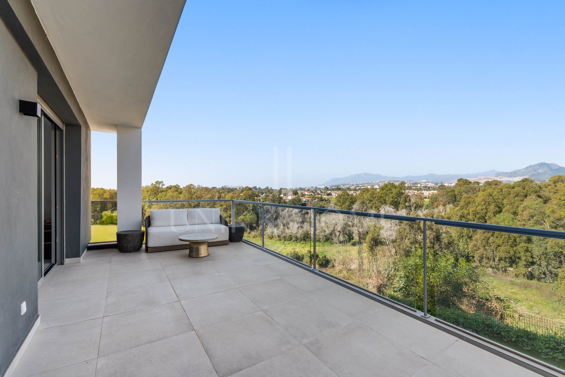 Semi-detached Villa Treetops in Guadalmina, a luxurious contemporary villa with mountain views