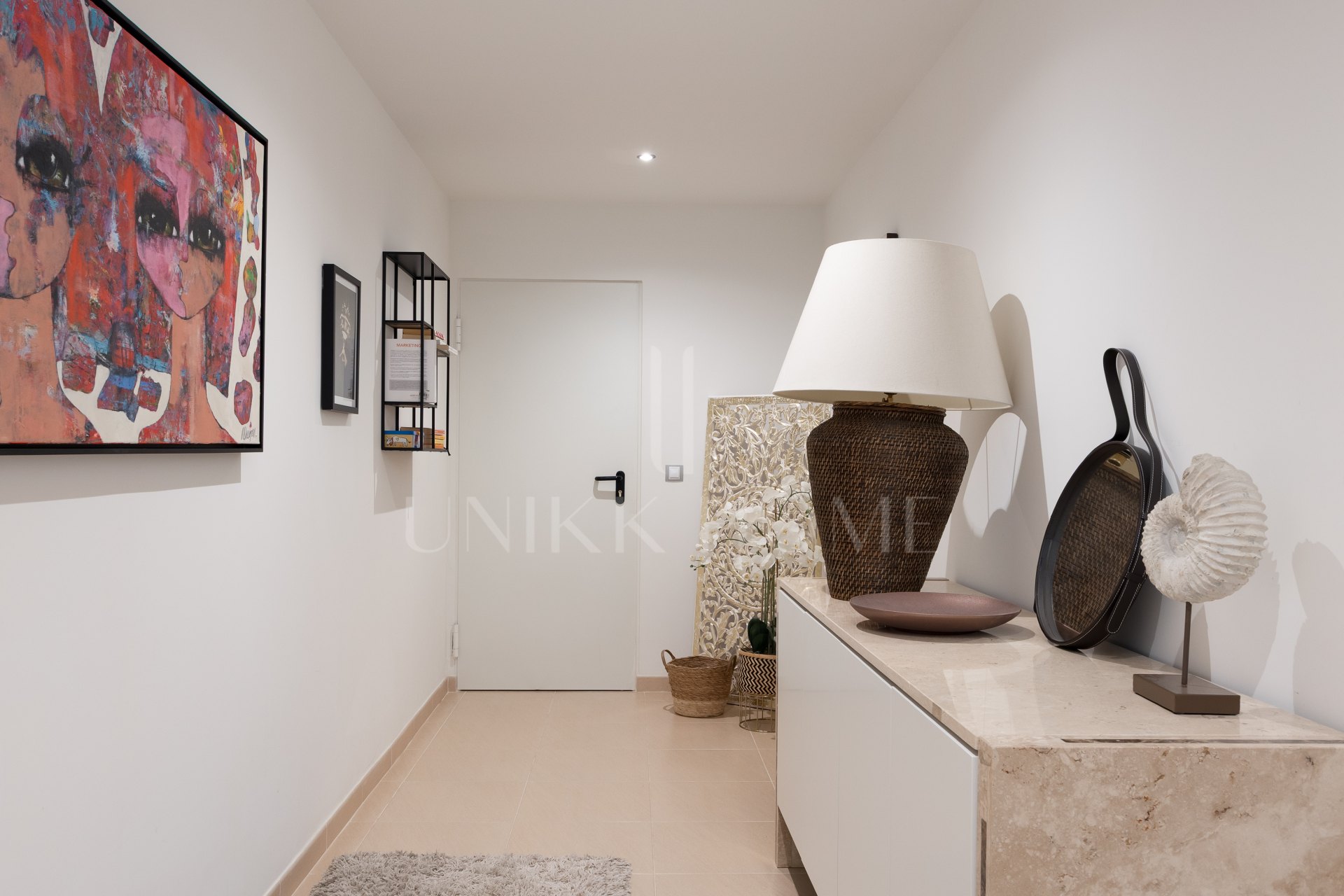 Elegant 3-Bedroom Townhouse with Panoramic Views Near Puerto Banús