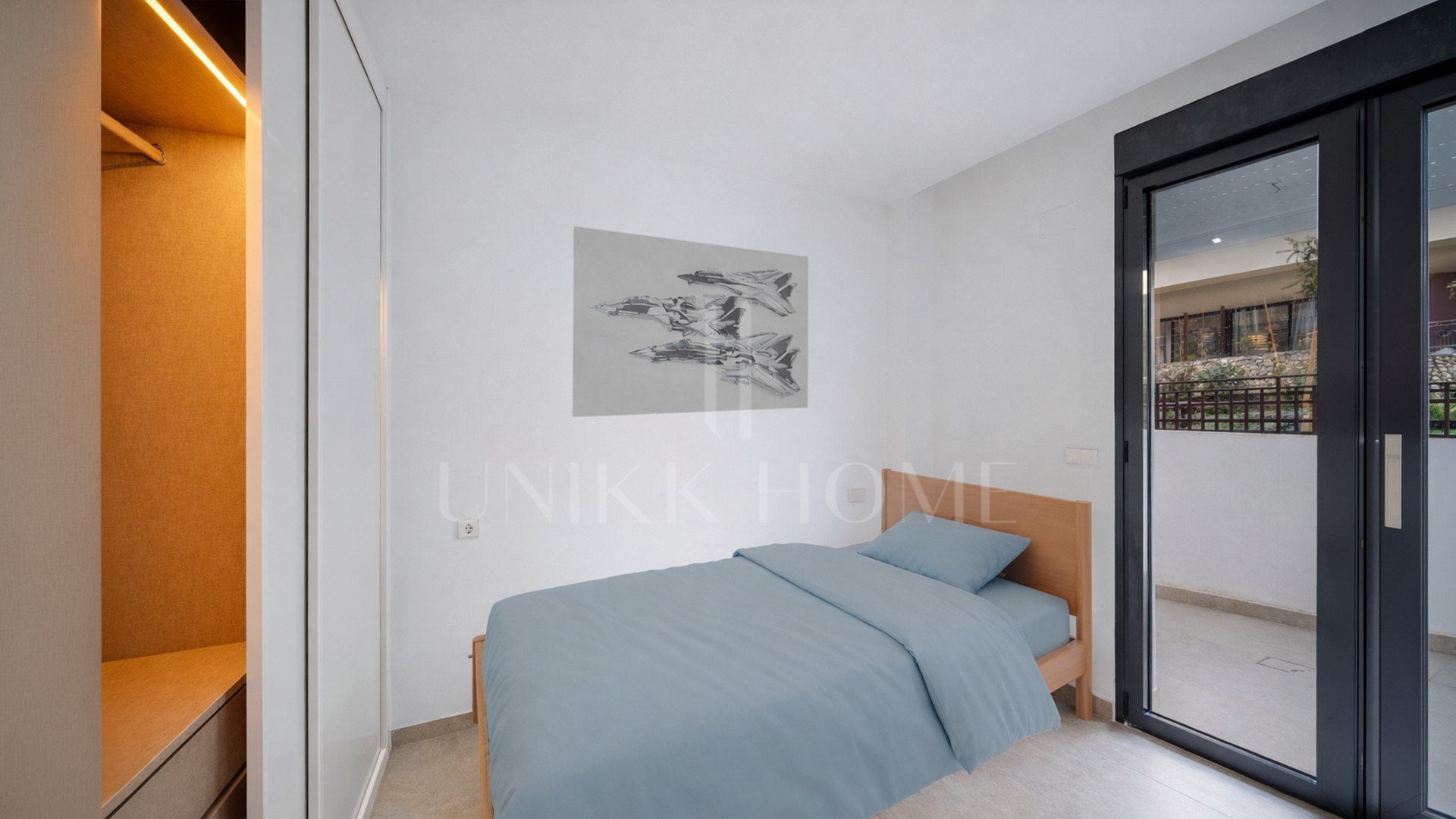 Contemporary Corner Ground Floor Apartment in Cancelada, Estepona East