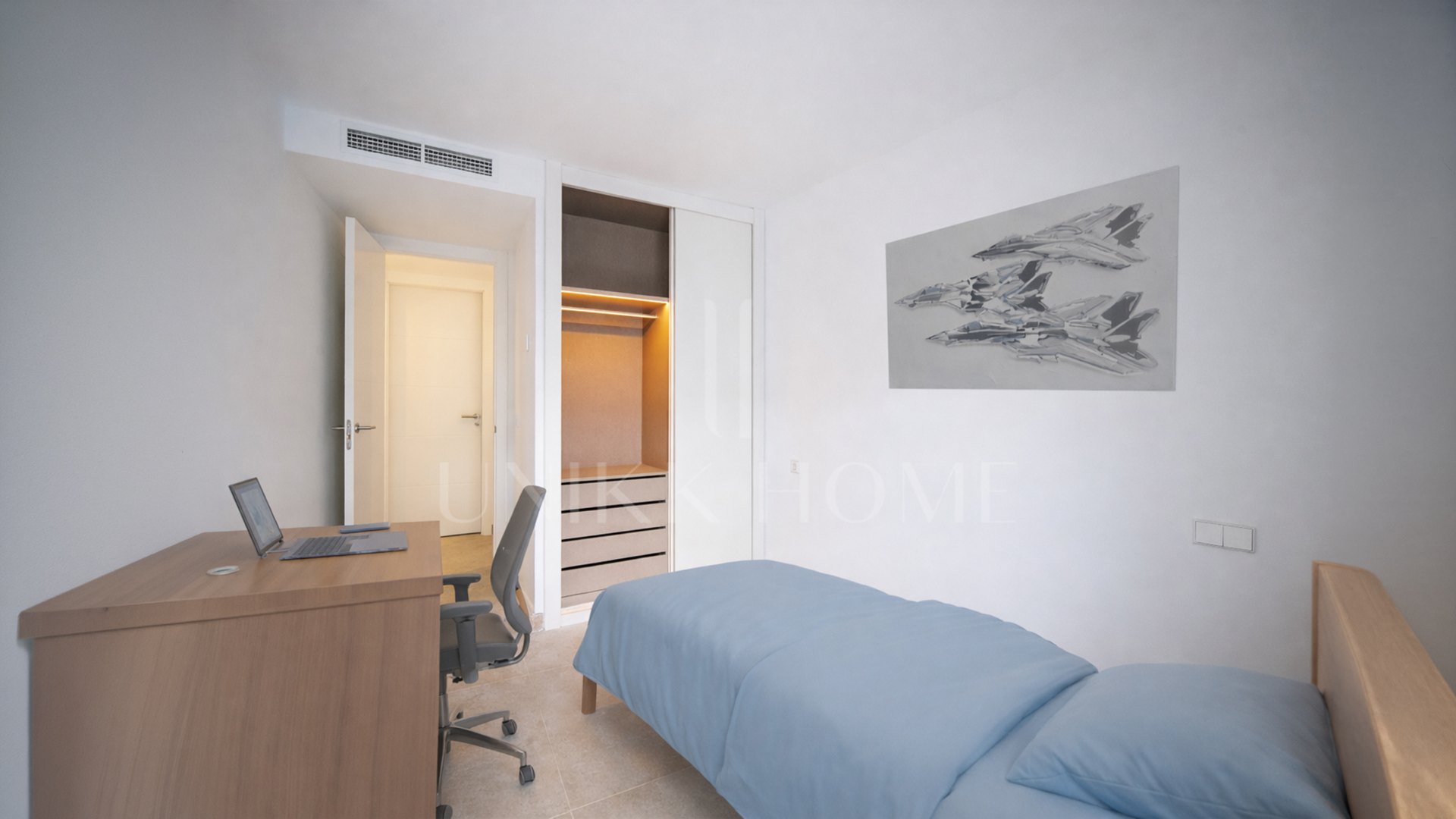 Contemporary Corner Ground Floor Apartment in Cancelada, Estepona East