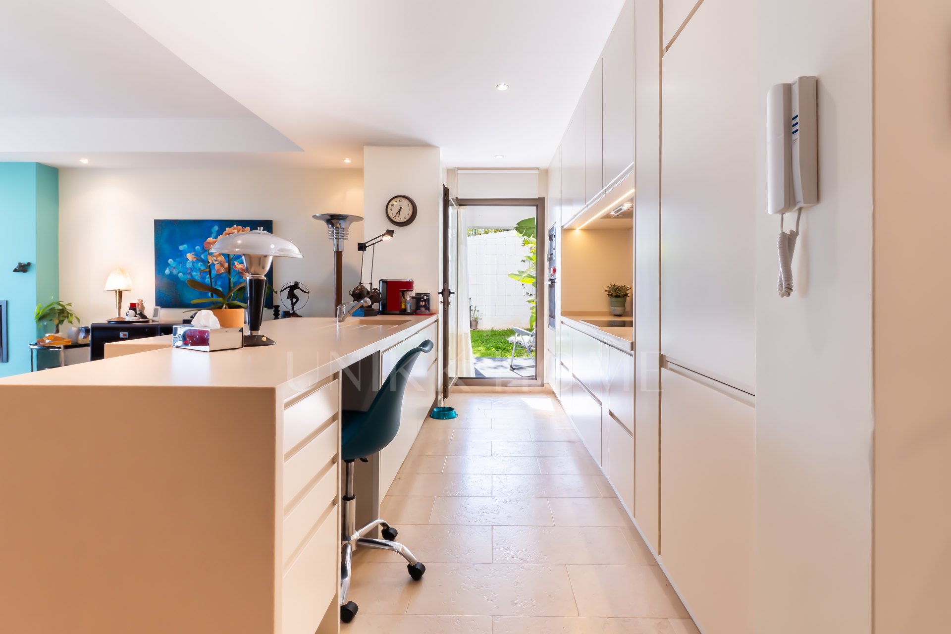 Elegante apartamento en planta baja con vistas panorámicas en el complejo Finca Cortesín