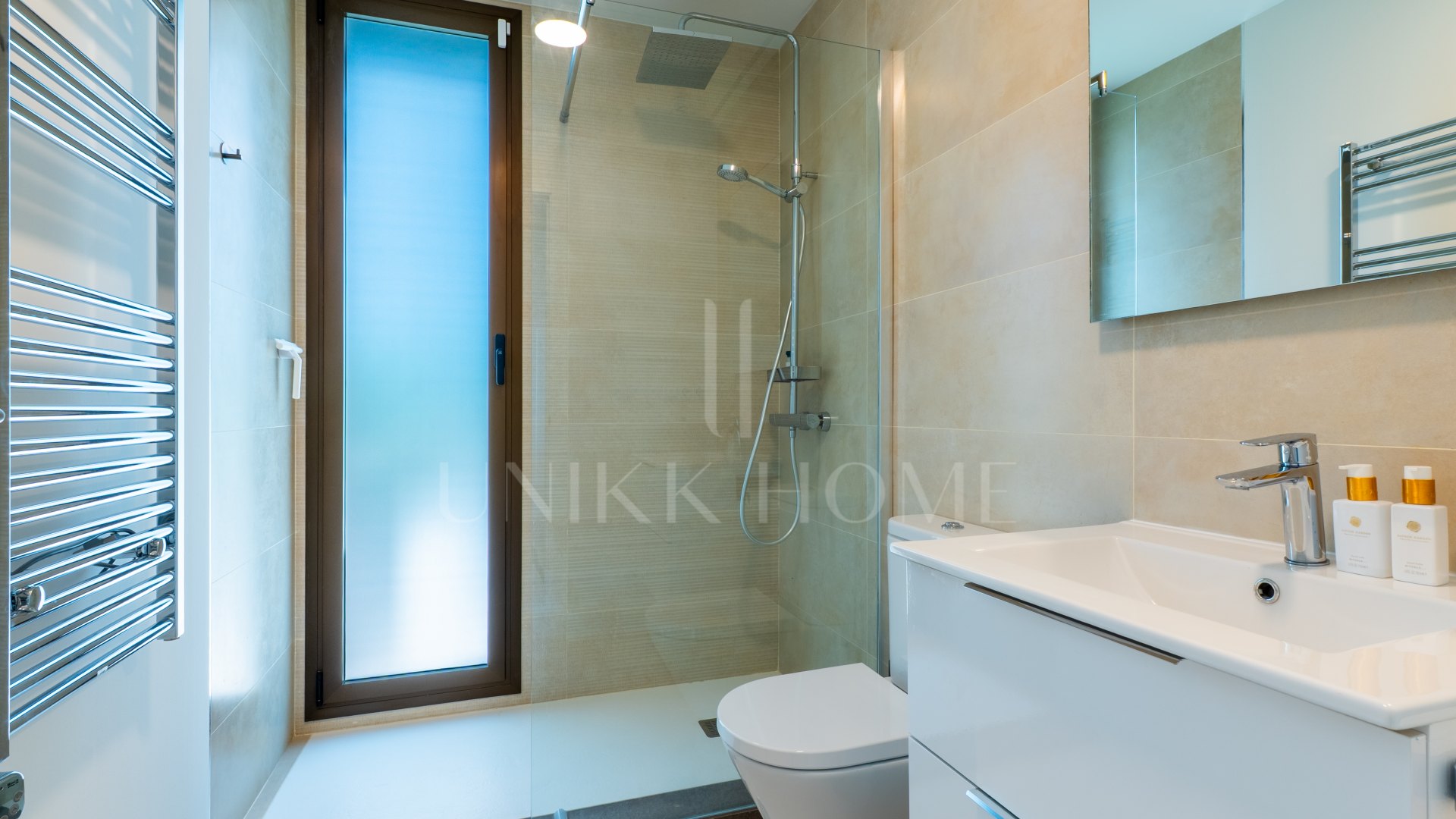 Luxury Ground Floor Apartment in La Sabina, Casares Costa