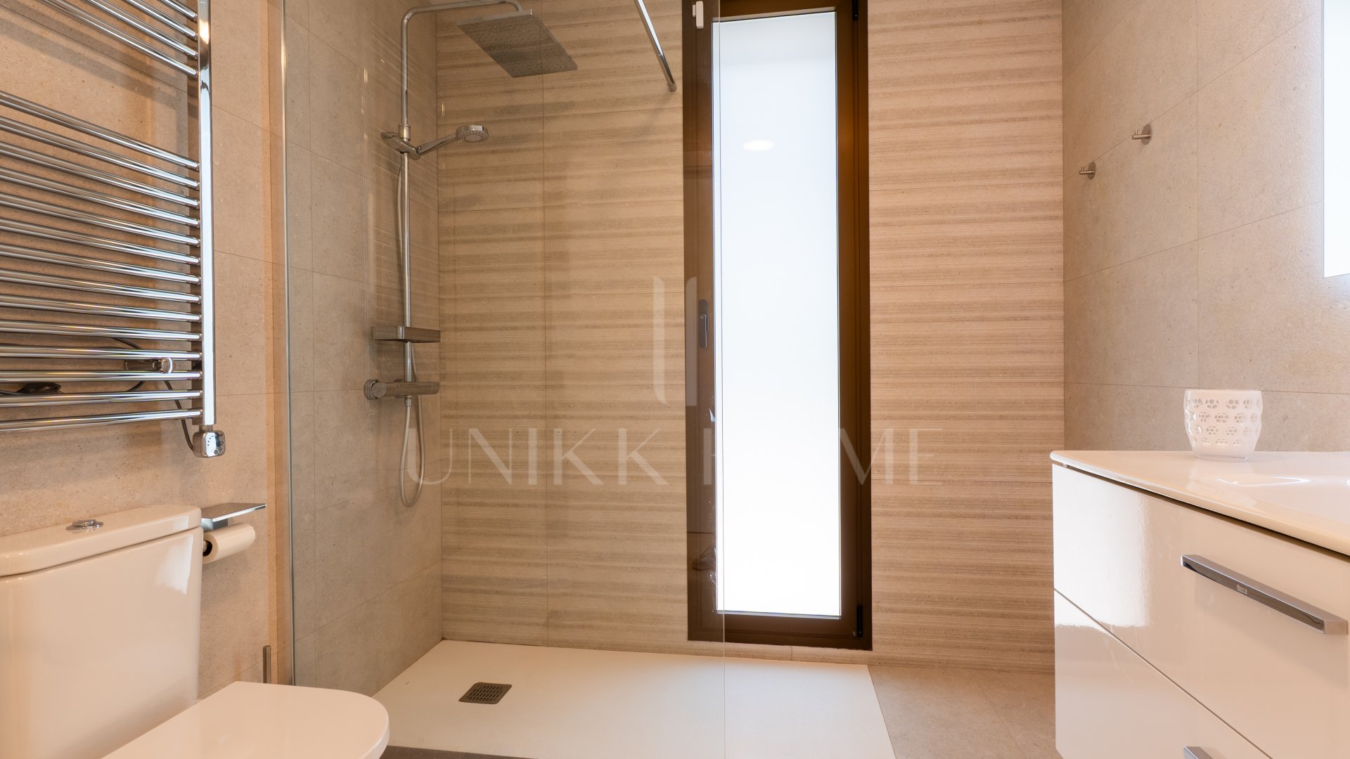 Luxury Ground Floor Apartment in La Sabina, Casares Costa