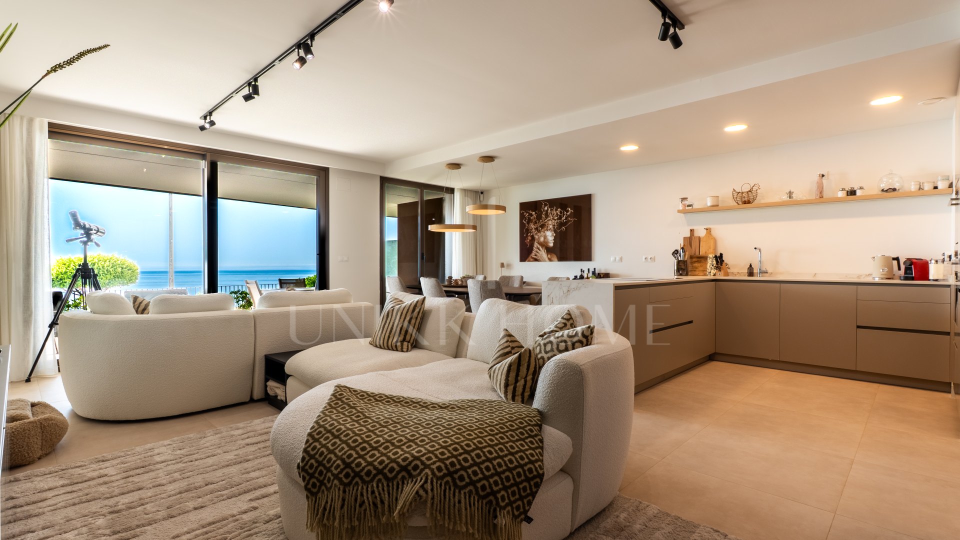 Luxury Ground Floor Apartment in La Sabina, Casares Costa